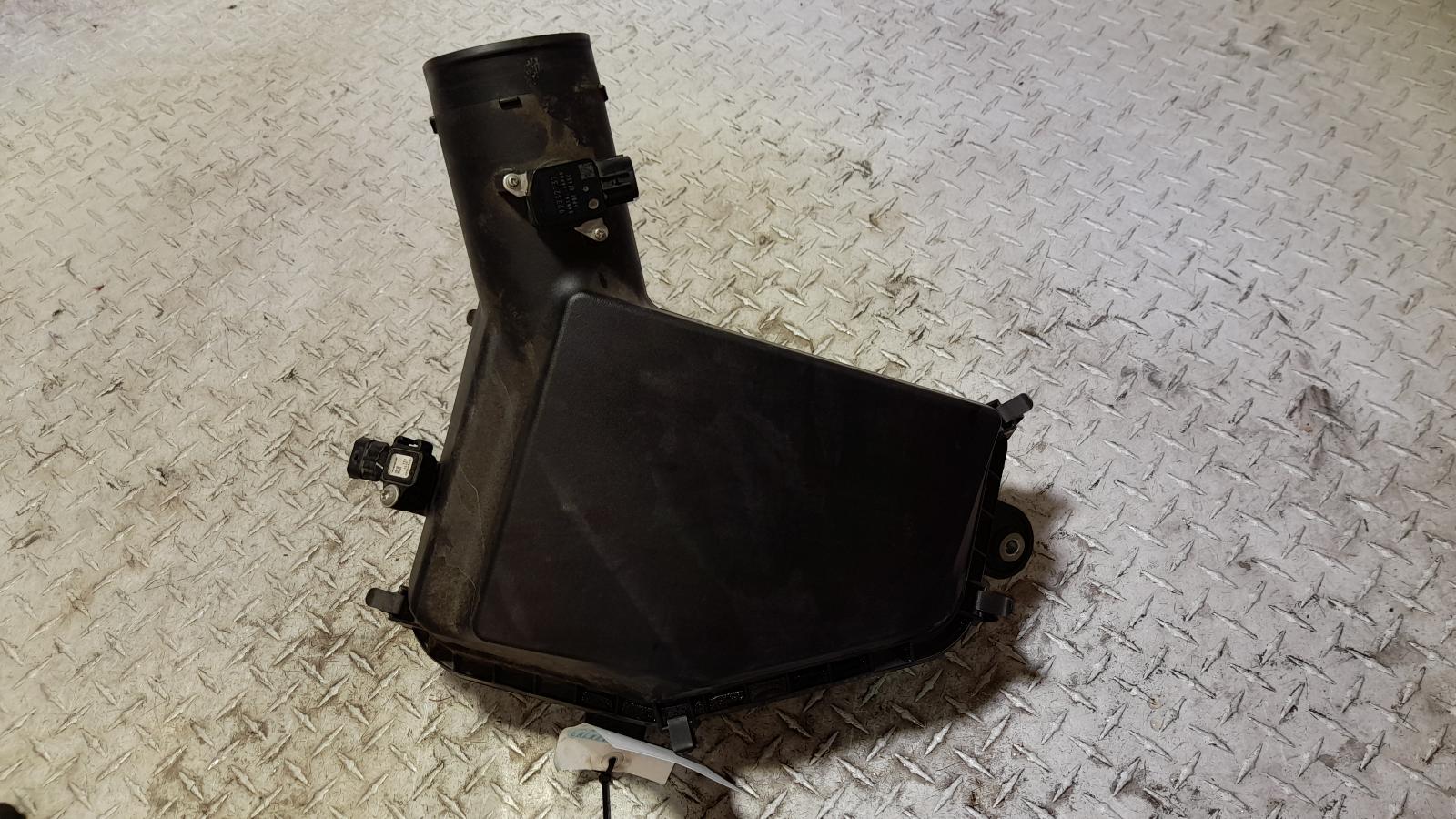 View Auto part Air Cleaner/Box Holden Commodore 2013