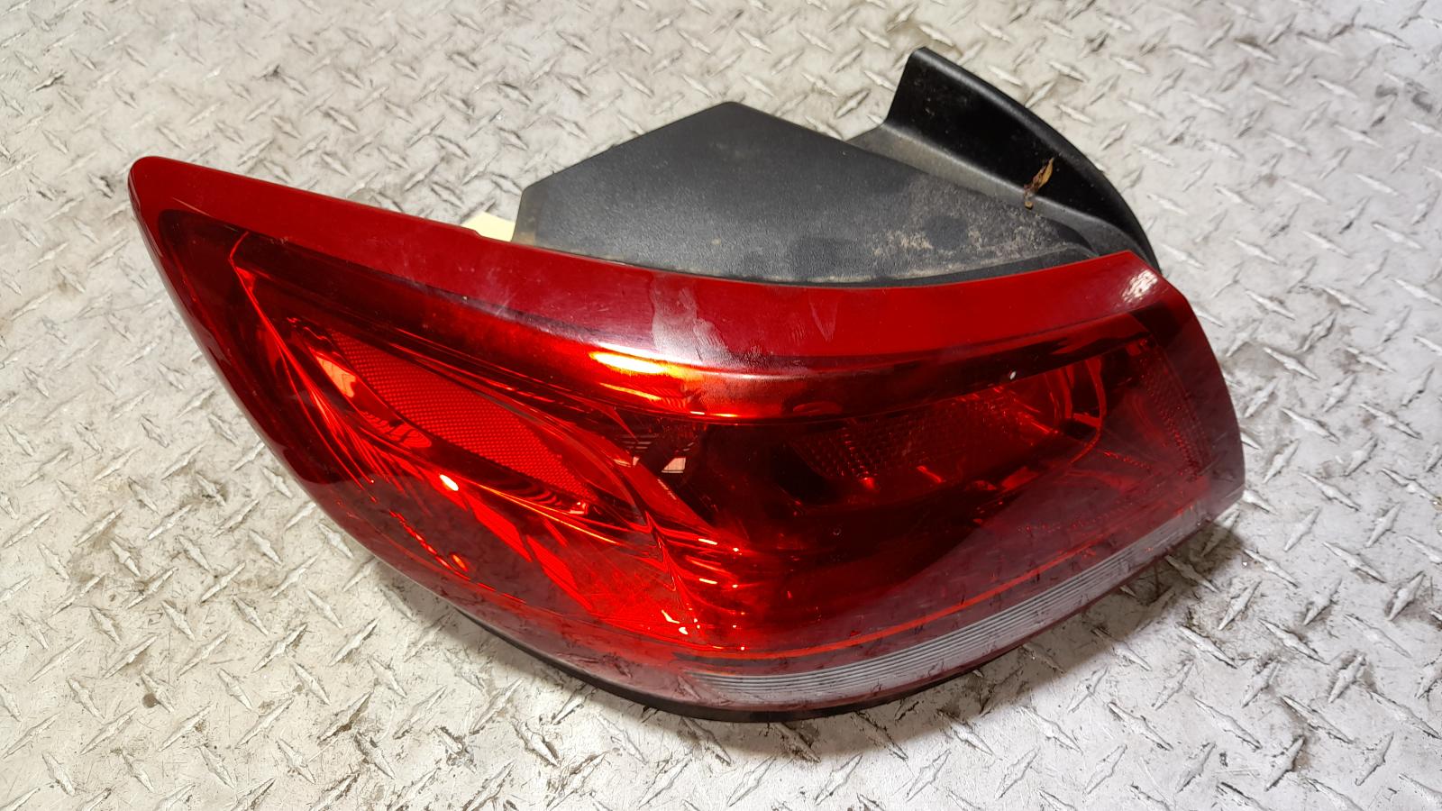 View Auto part Left Taillight Holden Commodore 2013