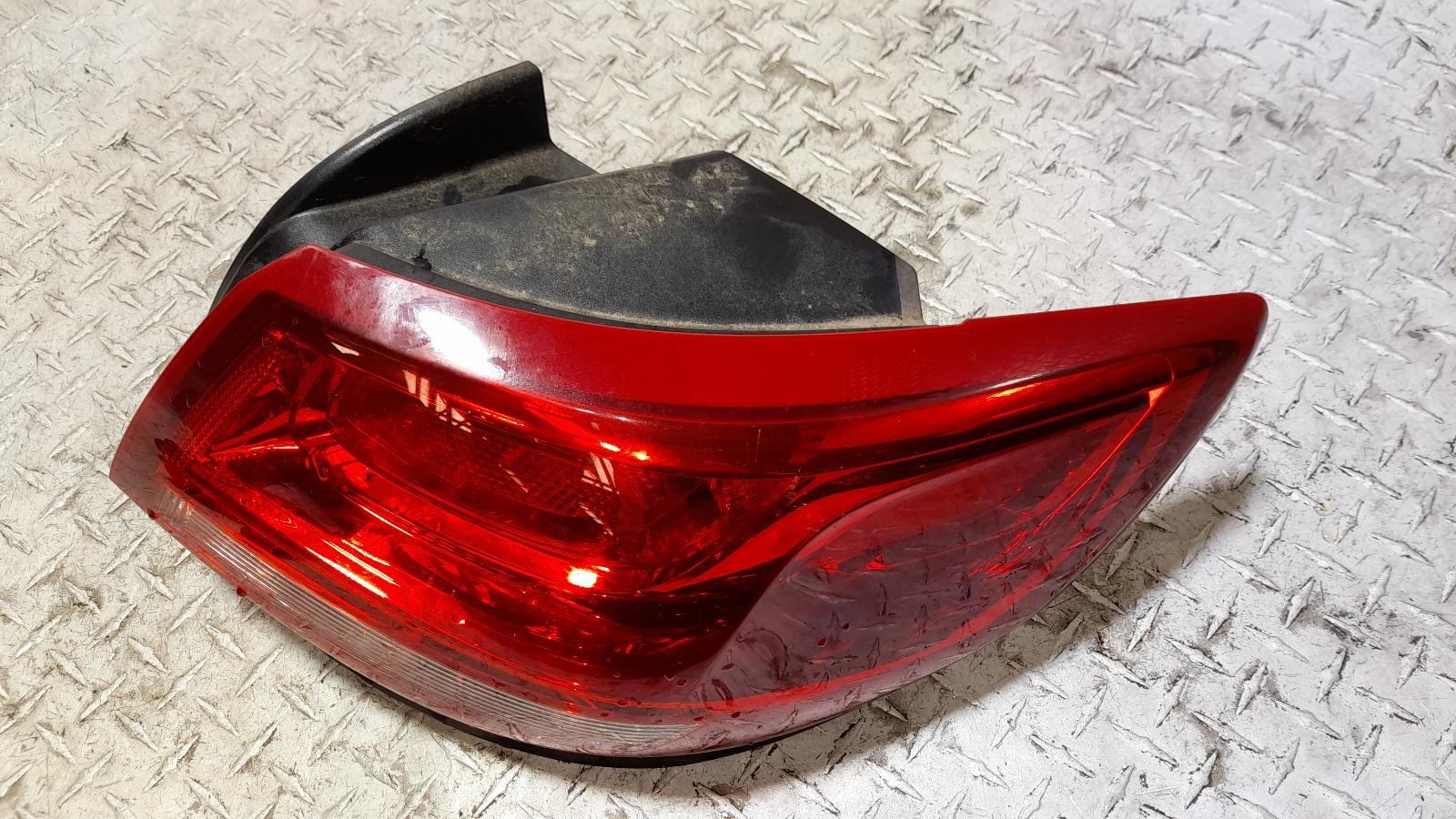 View Auto part Right Taillight Holden Commodore 2013
