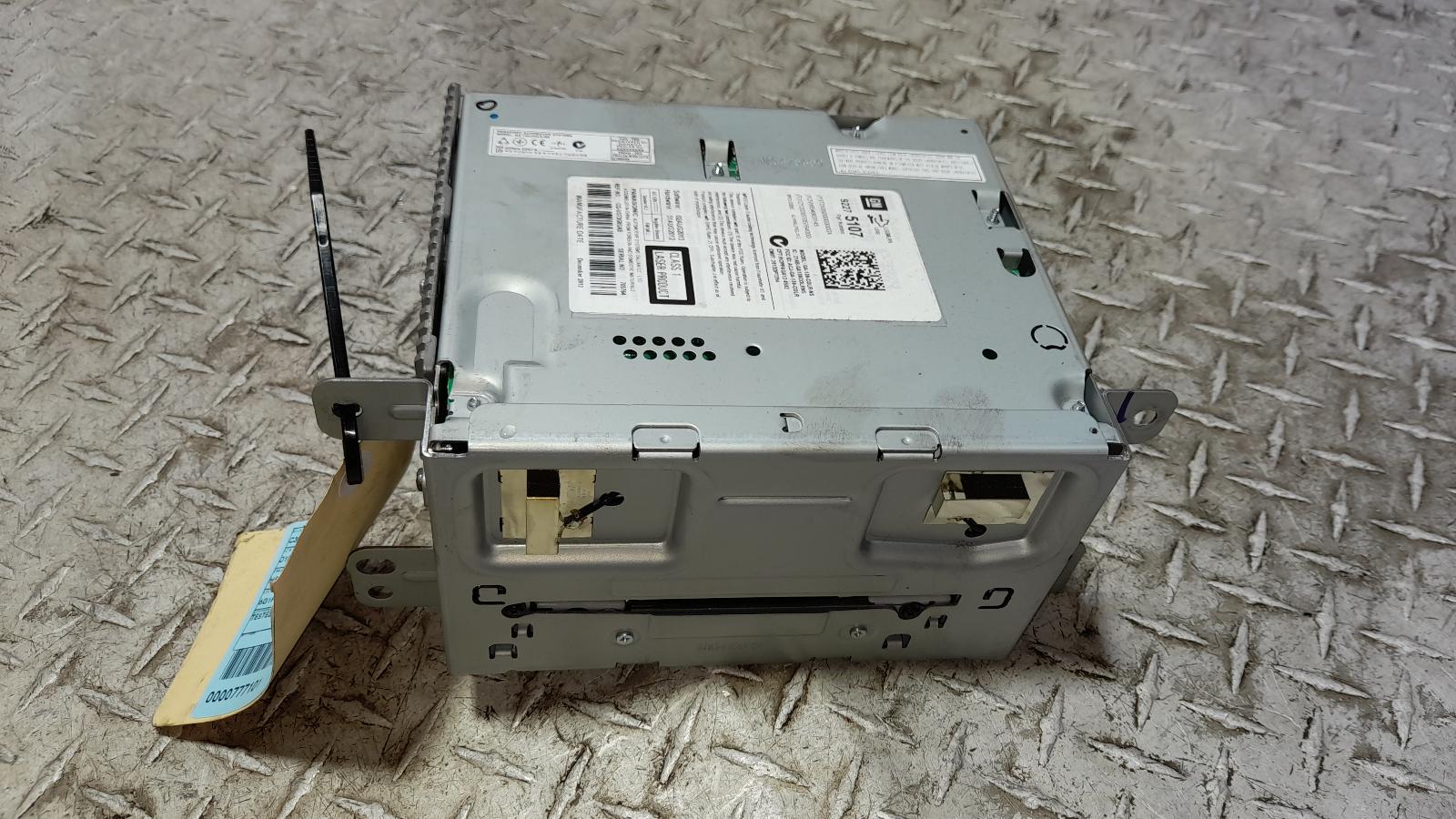 View Auto part Radio/Cd/Dvd/Sat/Tv Holden Commodore 2013