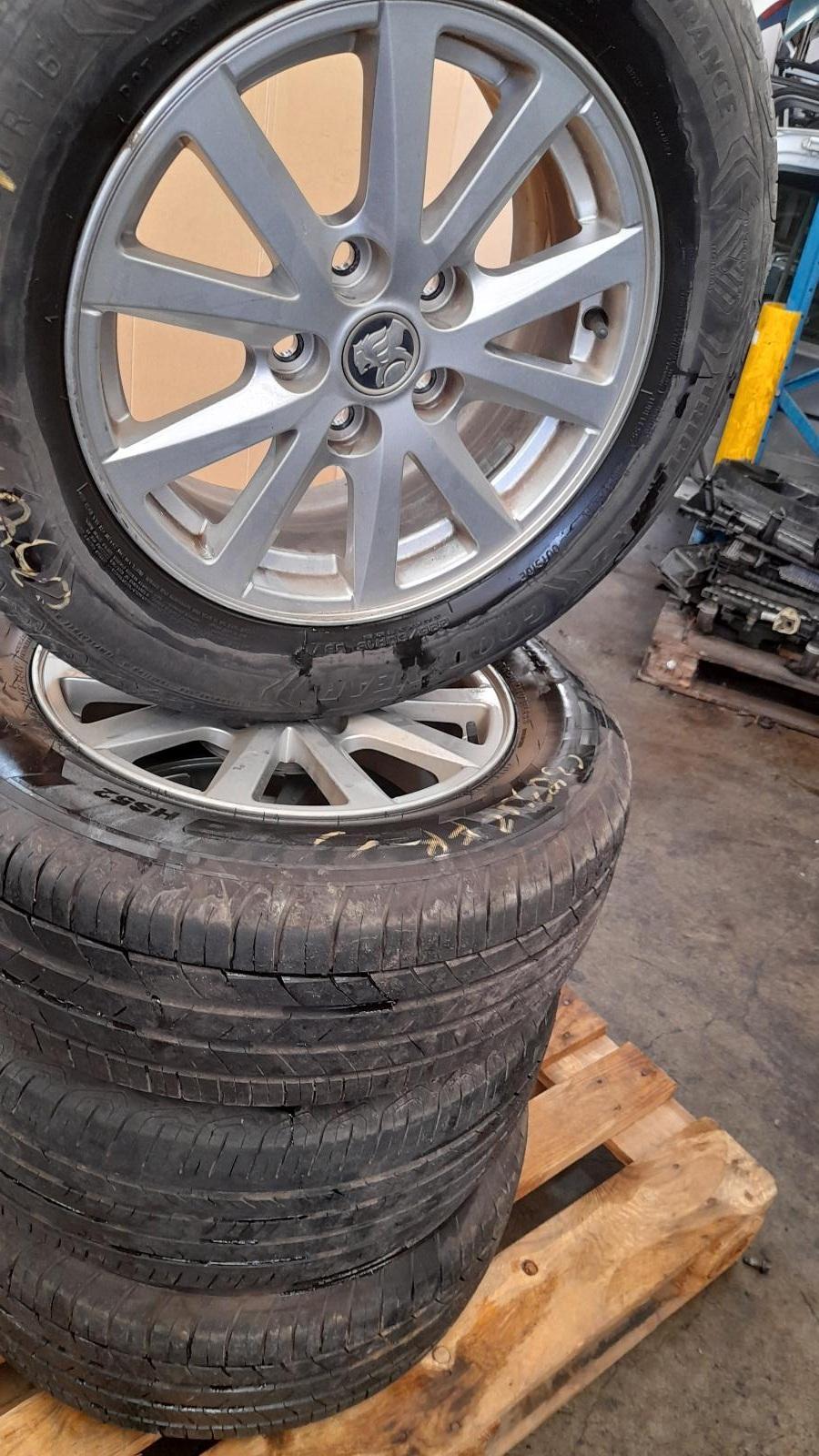 View Auto part Wheel Mag Holden Commodore 2013