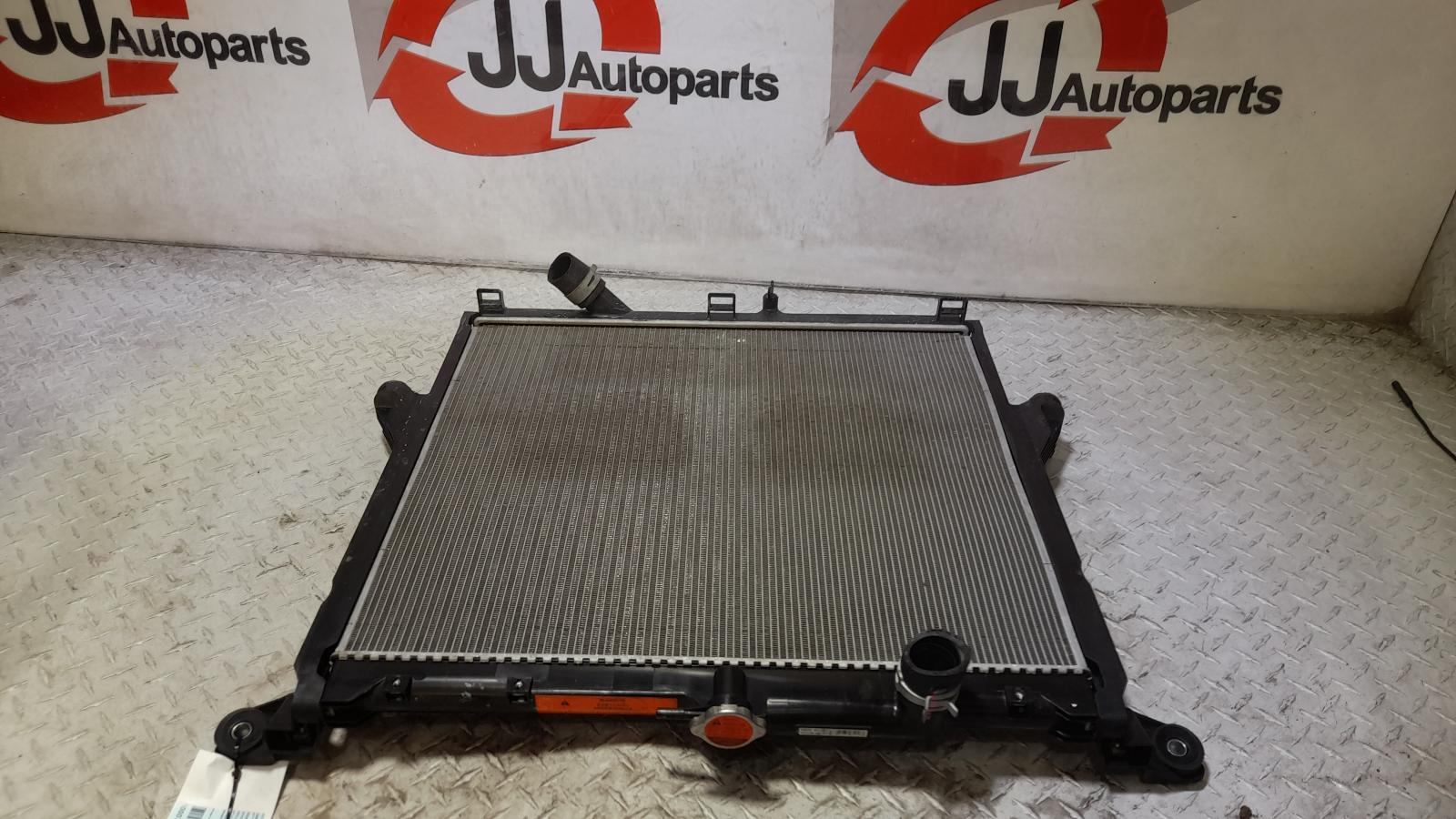 View Auto part Radiator Isuzu Mu-x 2021