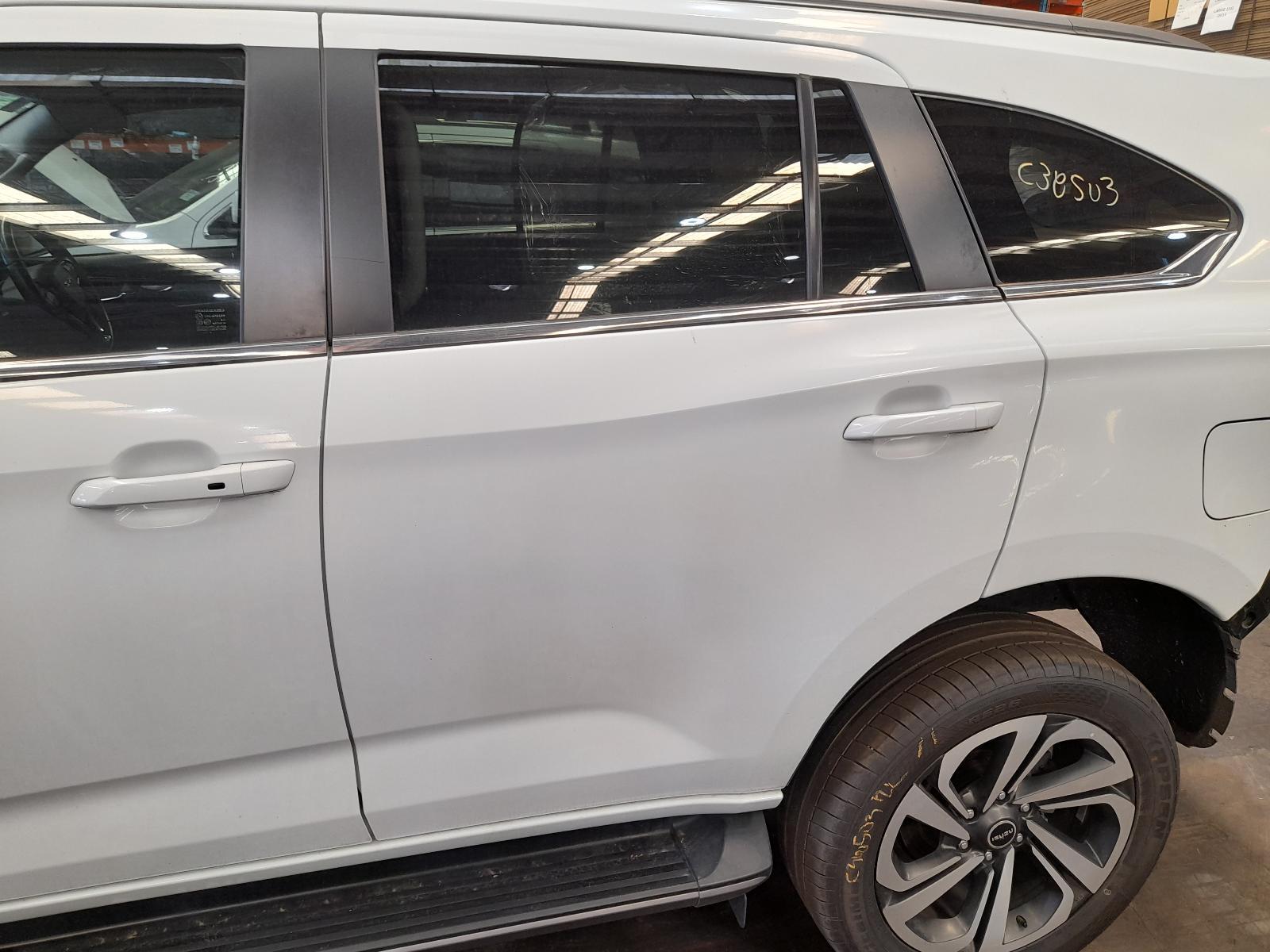 View Auto part Left Rear Door/Sliding Isuzu Mu-x 2021