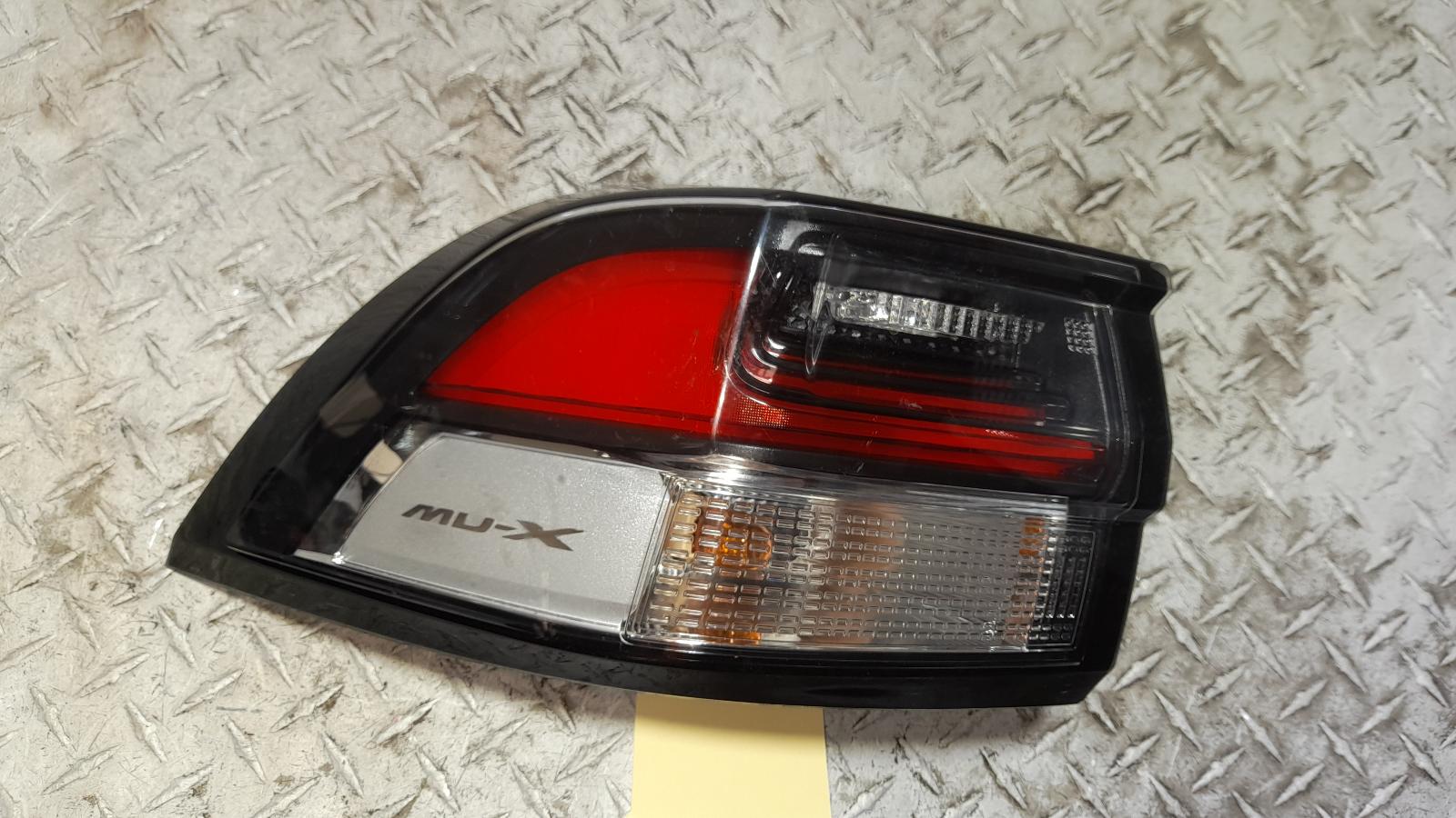 View Auto part Left Taillight Isuzu Mu-x 2021
