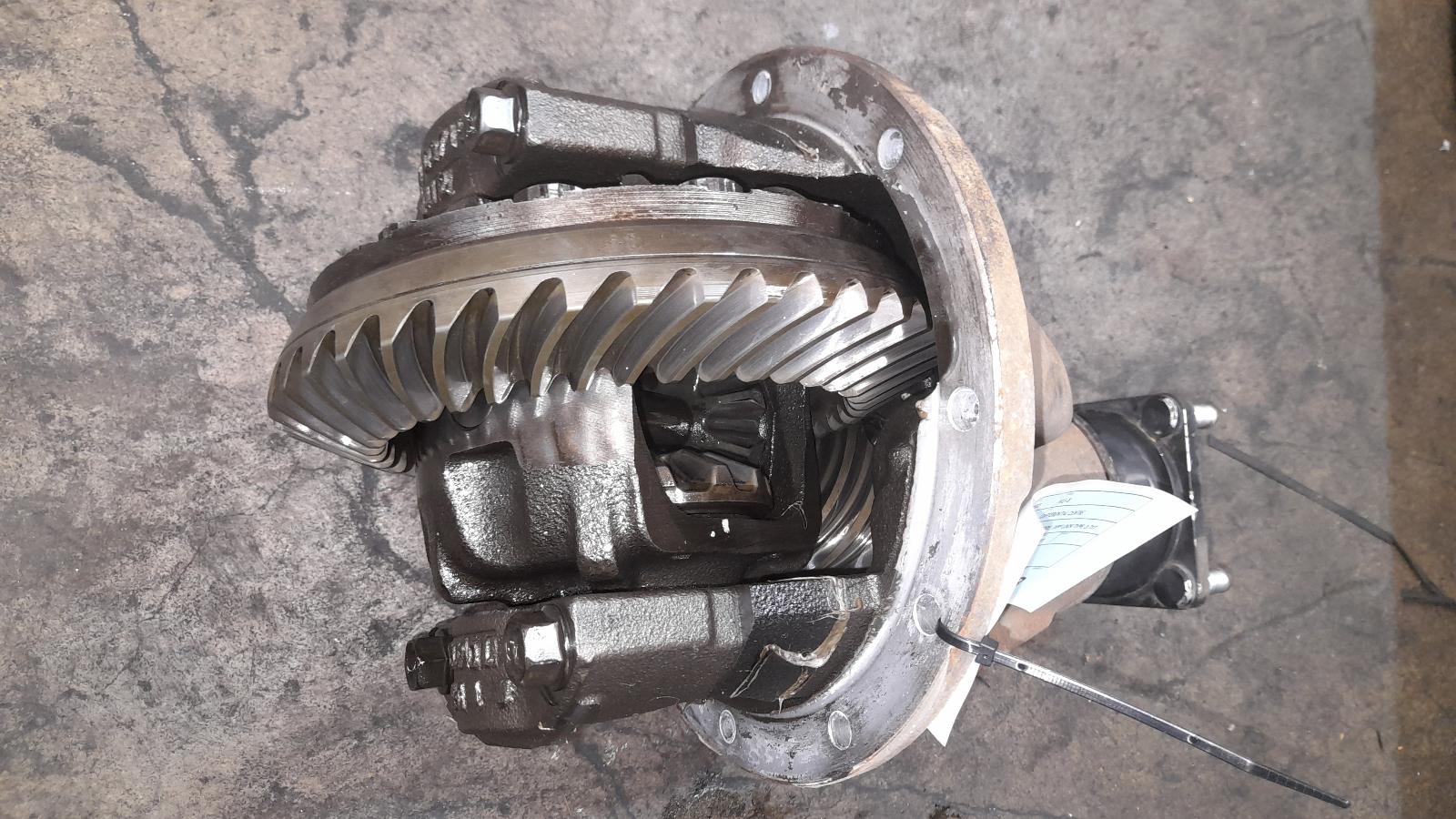 View Auto part Differential Centre Isuzu Mu-x 2021