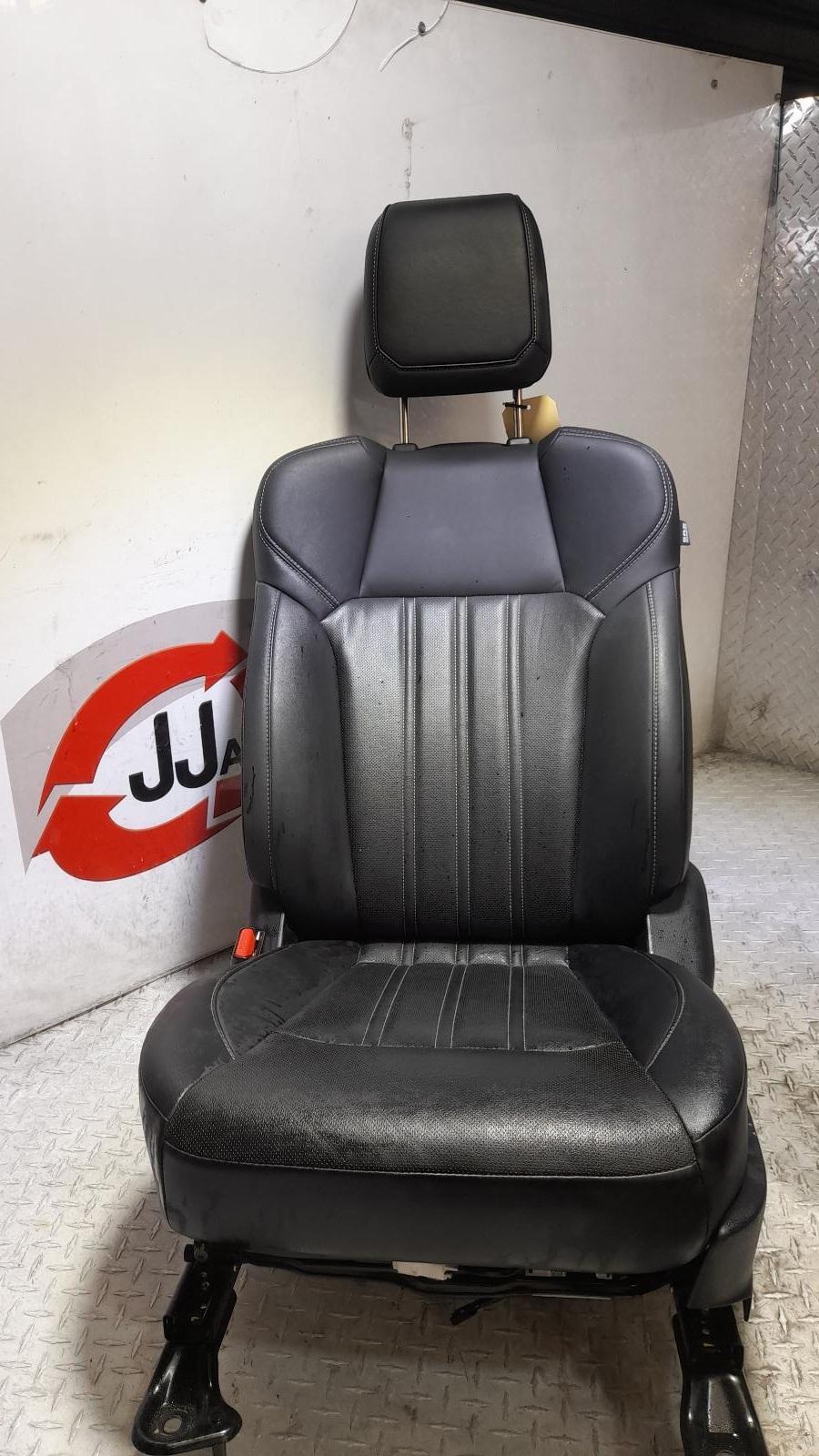 View Auto part Front Seat Isuzu Mu-x 2021