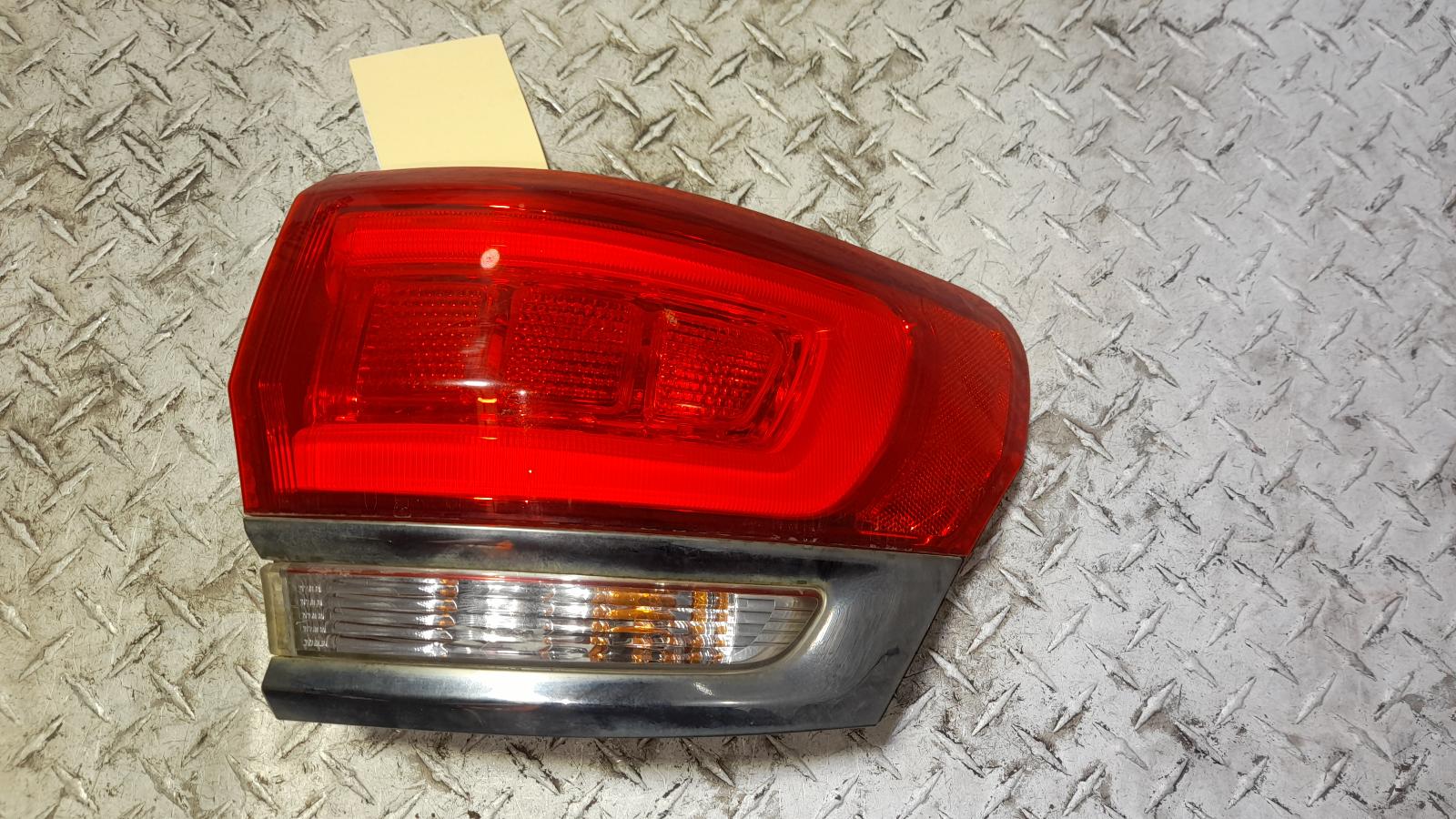 View Auto part Right Taillight Jeep Grandcherokee 2014