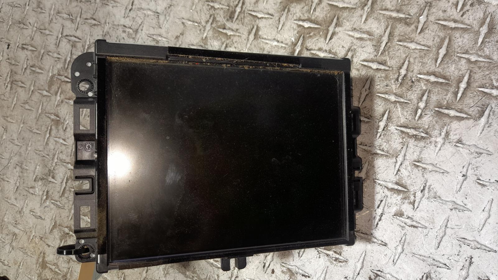 View Auto part Radio/Cd/Dvd/Sat/Tv Jeep Grandcherokee 2014