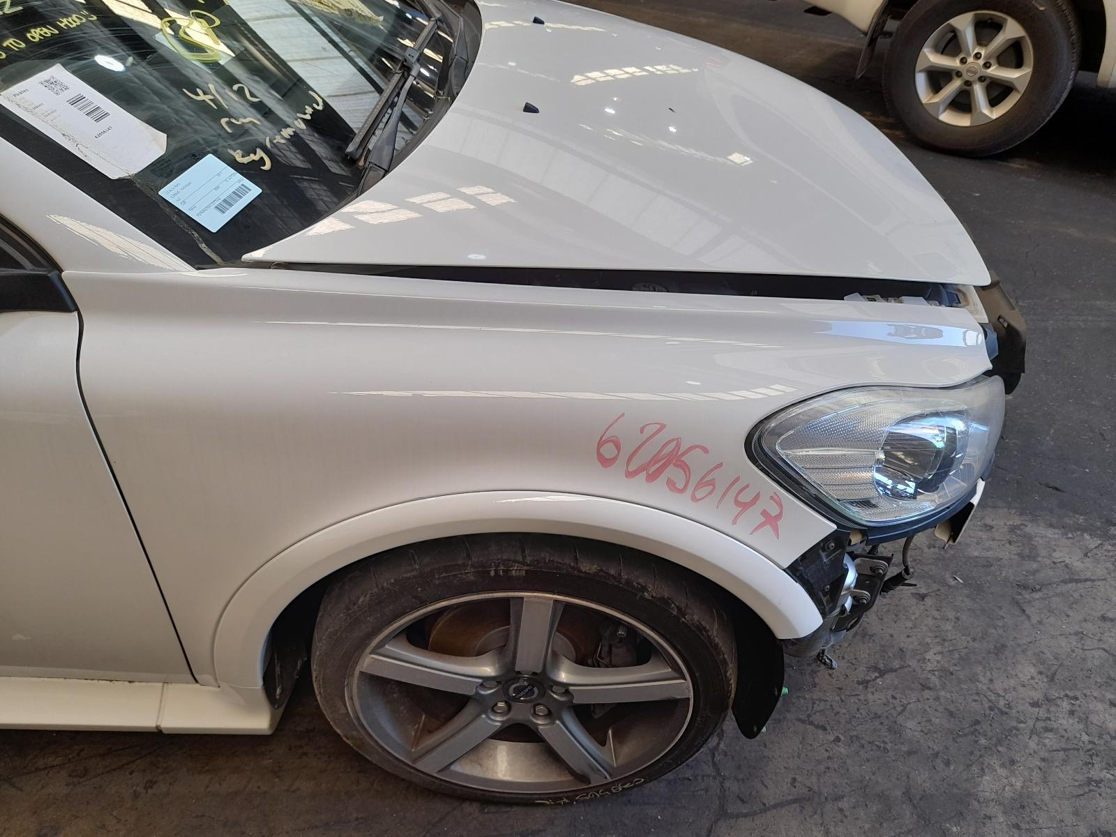 View Auto part Right Guard Volvo C30 2011