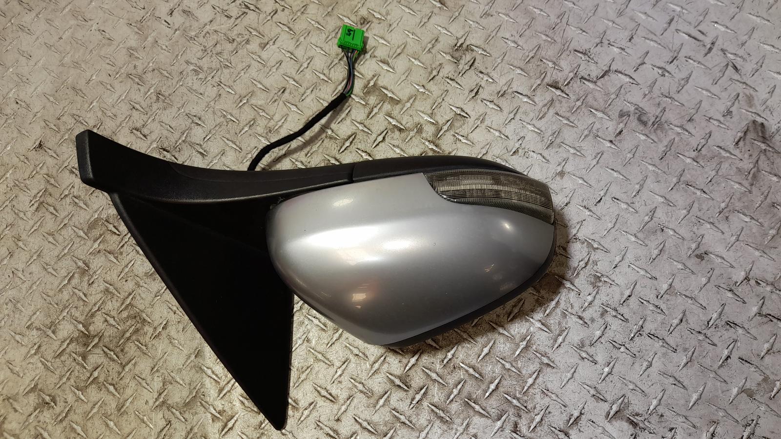 View Auto part Right Door Mirror Volvo C30 2011