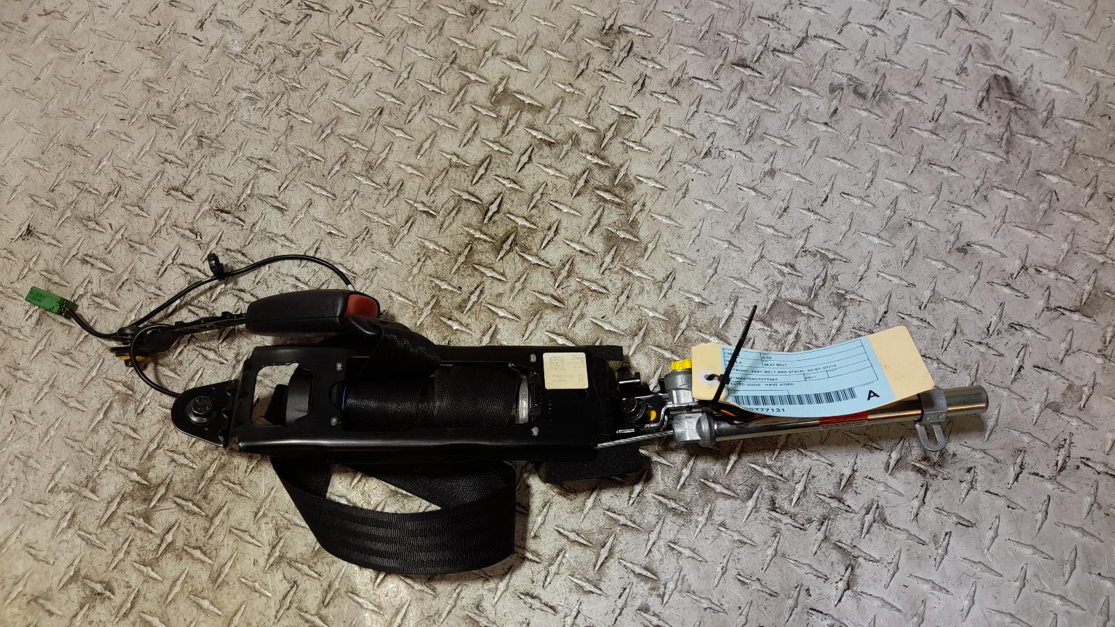 View Auto part Seatbelt/Stalk Volvo C30 2011