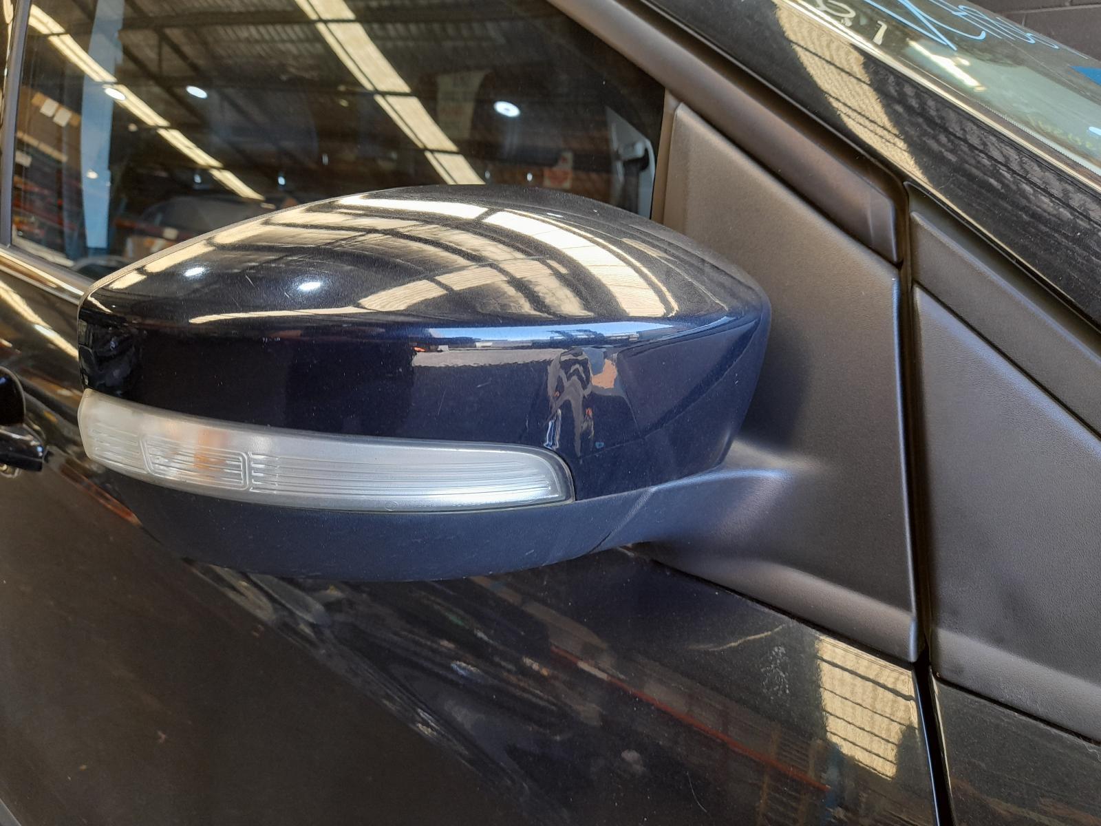 View Auto part Right Door Mirror Ford Kuga 2015
