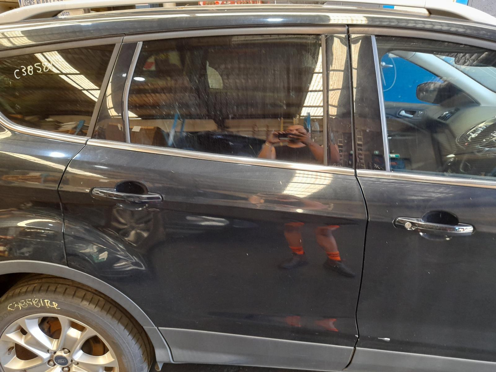 View Auto part Right Rear Door Sliding Ford Kuga 2015