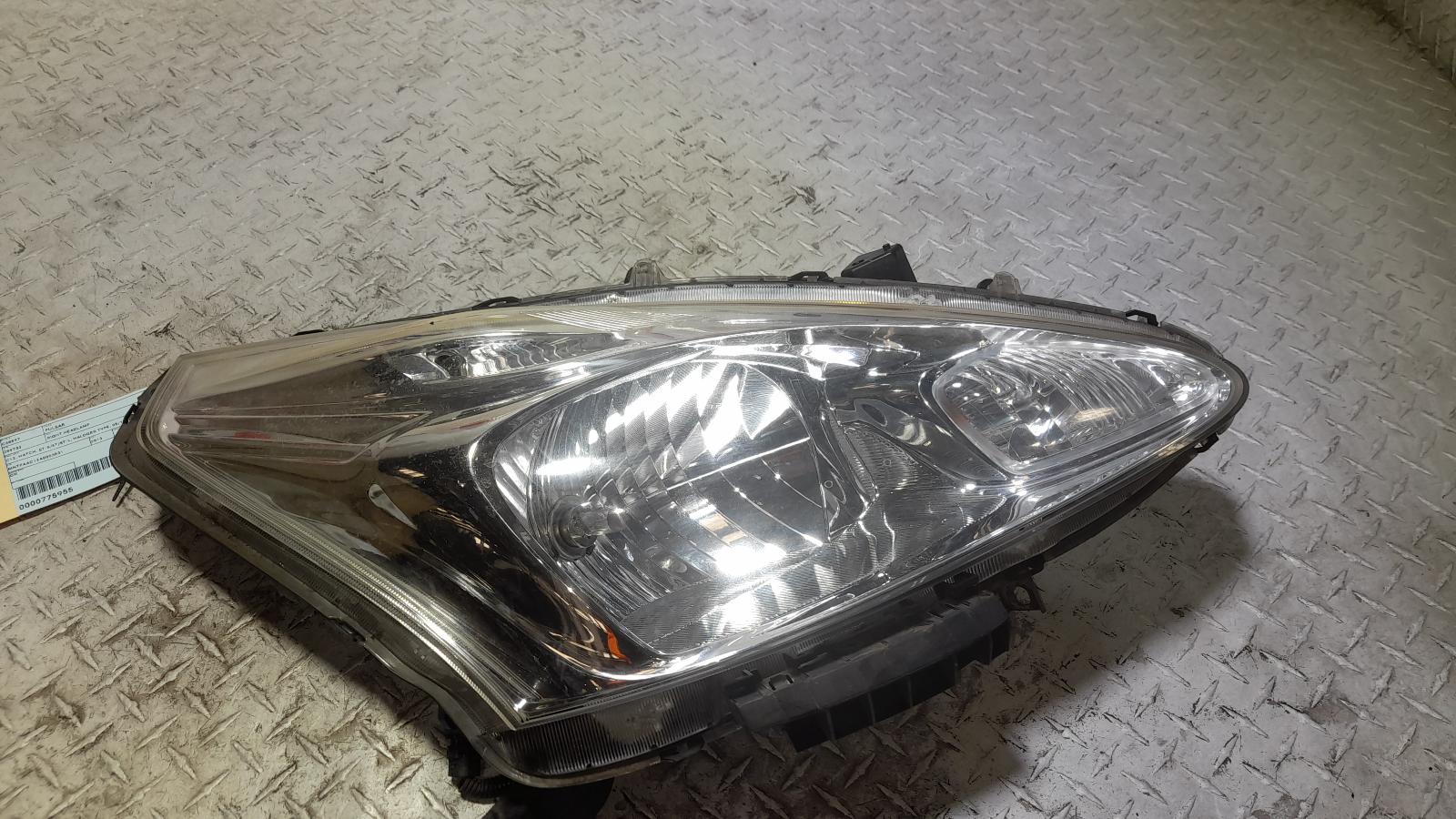 View Auto part Right Headlamp Nissan Pulsar 2013