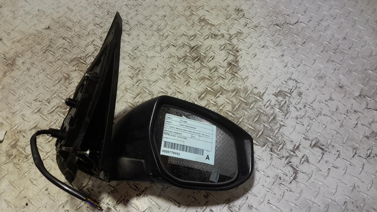 View Auto part Right Door Mirror Nissan Pulsar 2013