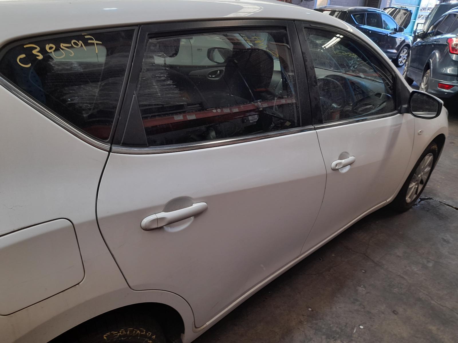 View Auto part Right Rear Door Sliding Nissan Pulsar 2013