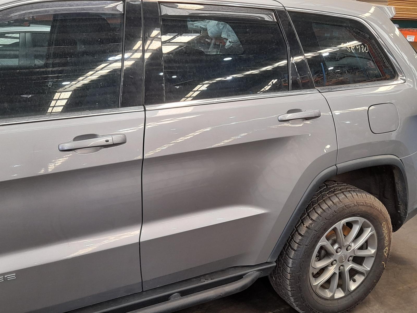 View Auto part Left Rear Door/Sliding Jeep Grandcherokee 2013