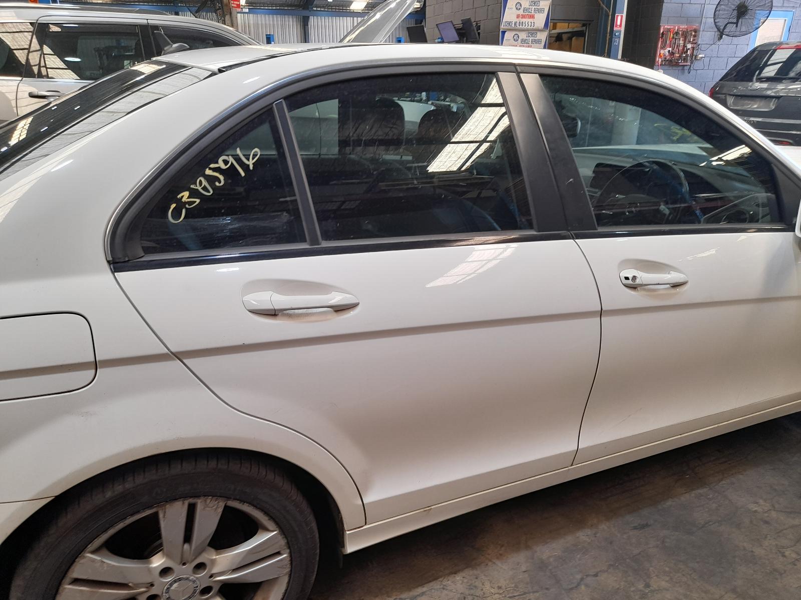 View Auto part Right Rear Door Sliding Mercedes C Class 2014