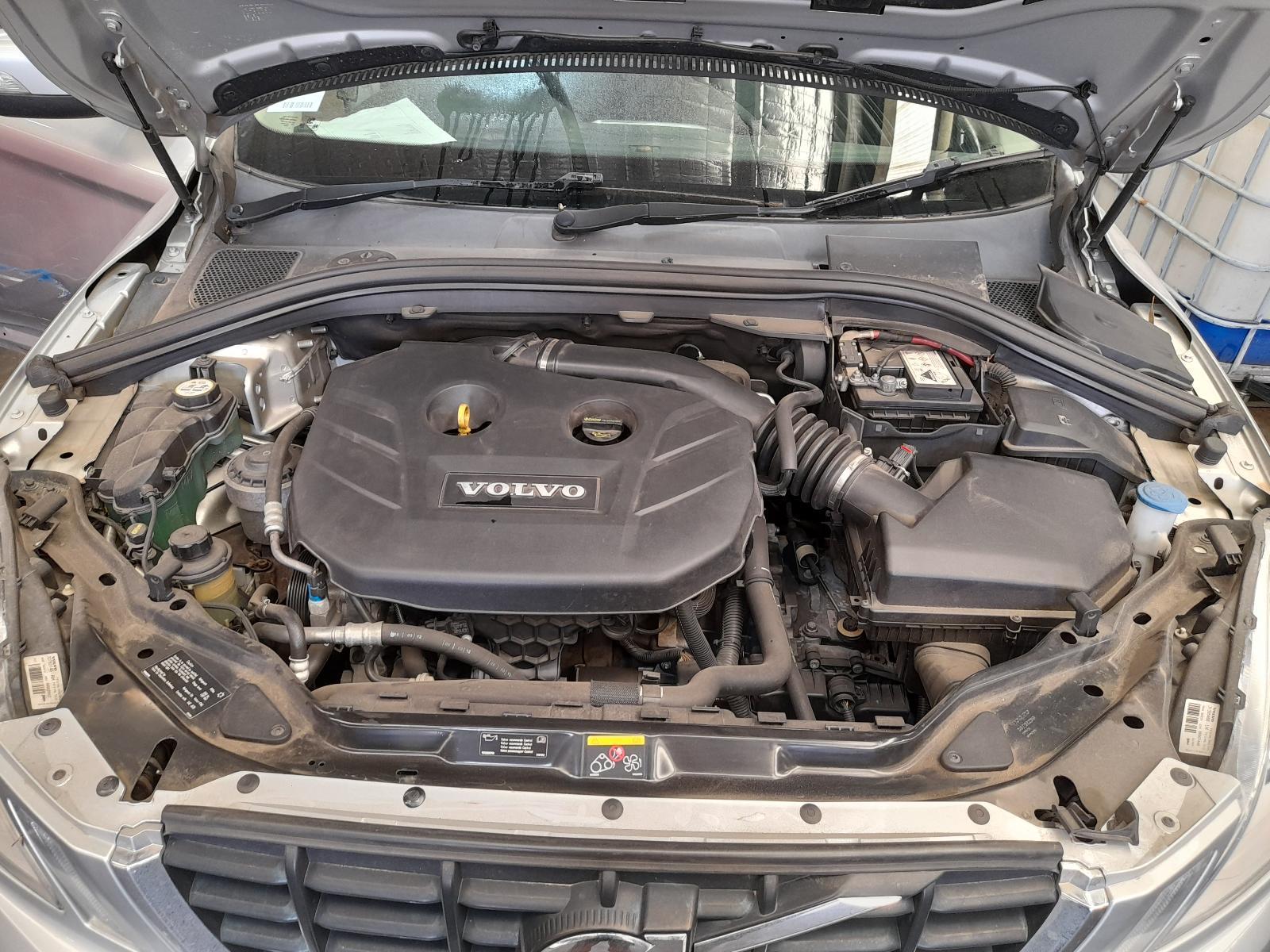 View Auto part Engine Volvo Xc60 2012