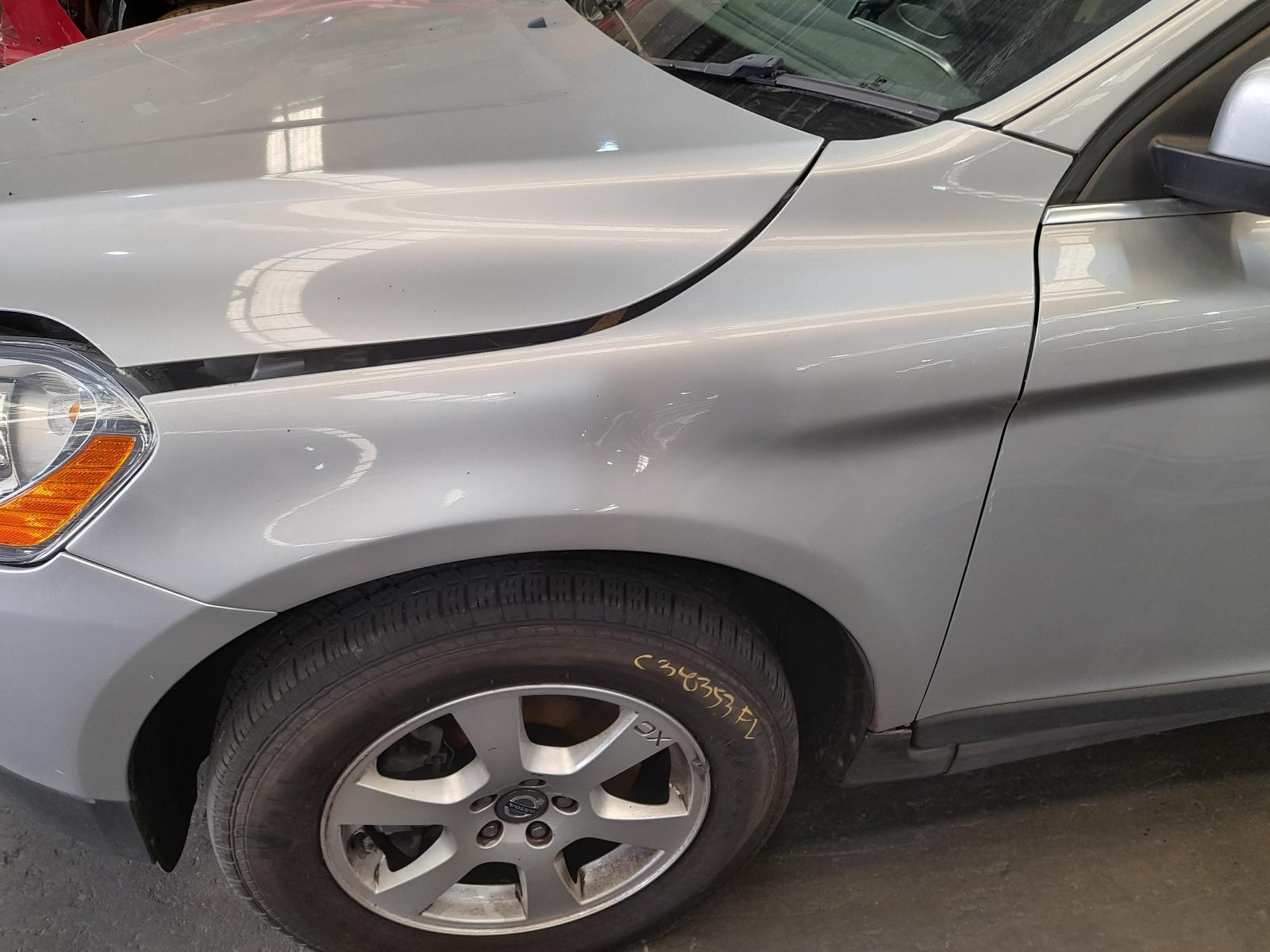 View Auto part Left Guard Volvo Xc60 2012