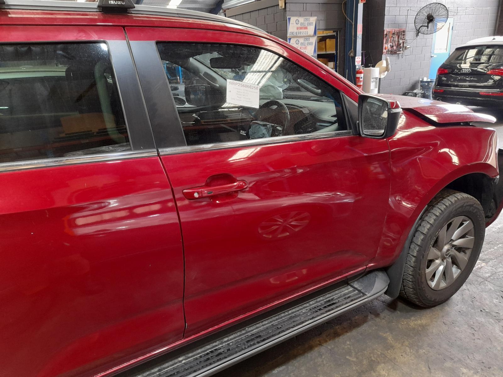 View Auto part Right Front Door Isuzu Mu-x 2021