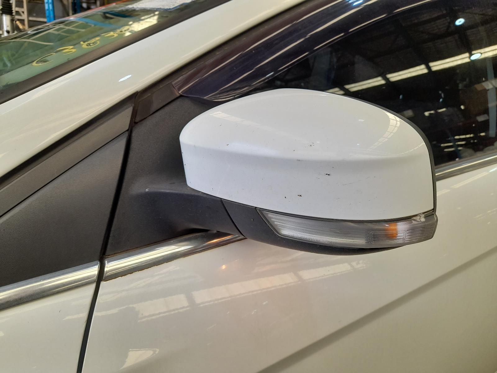 View Auto part Left Door Mirror Ford Focus 2017