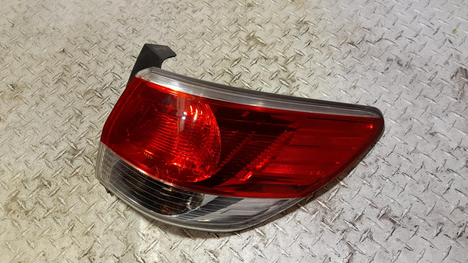 View Auto part Right Taillight Nissan Pathfinder 2013