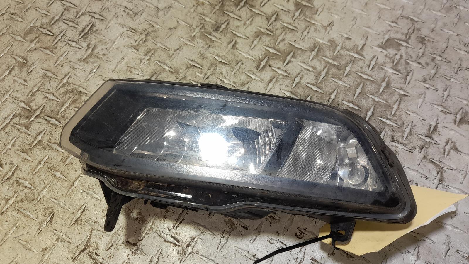 View Auto part Left Indicator/Fog/Side Volkswagen Polo 2015