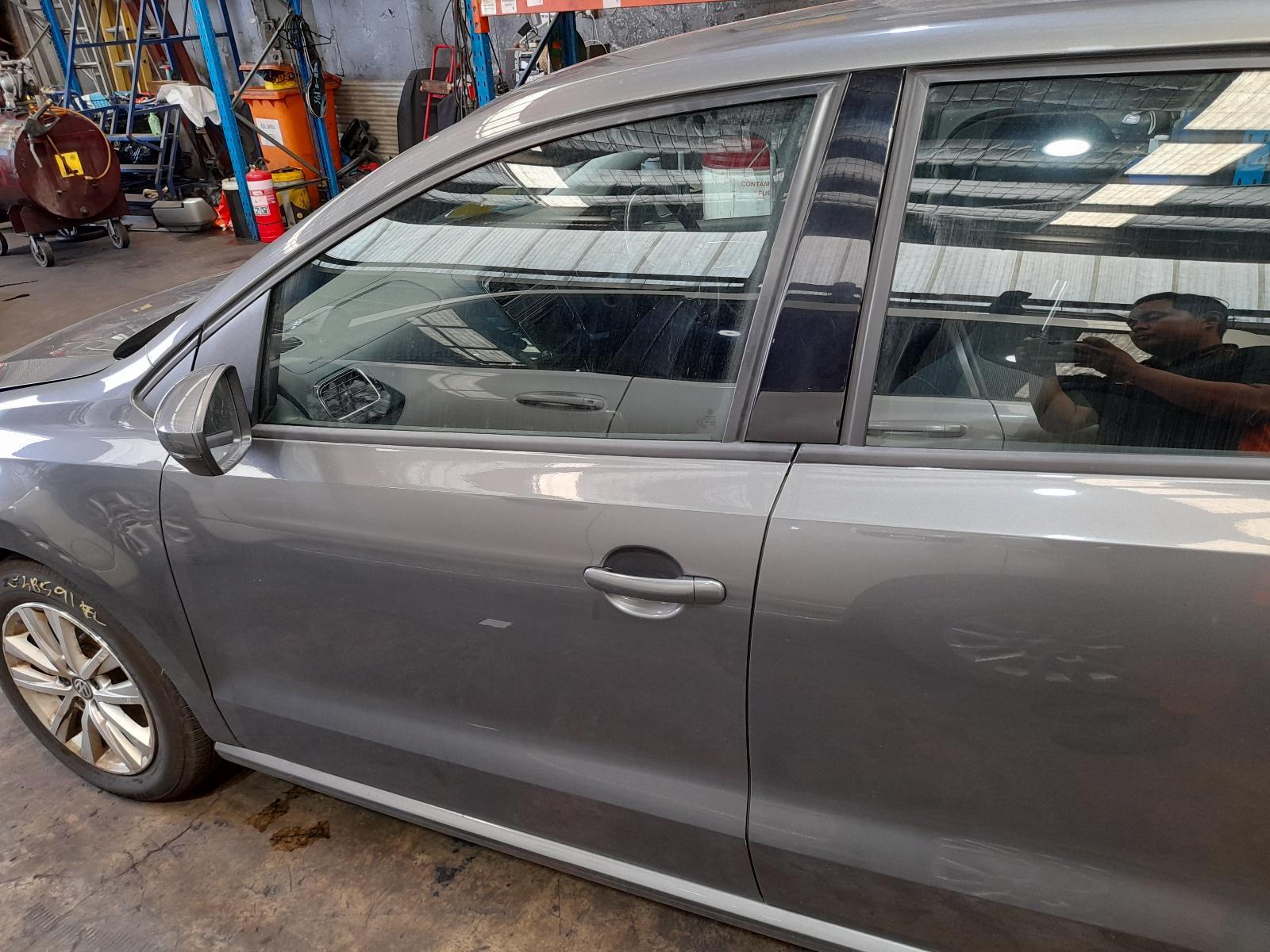 View Auto part Left Front Door Volkswagen Polo 2015