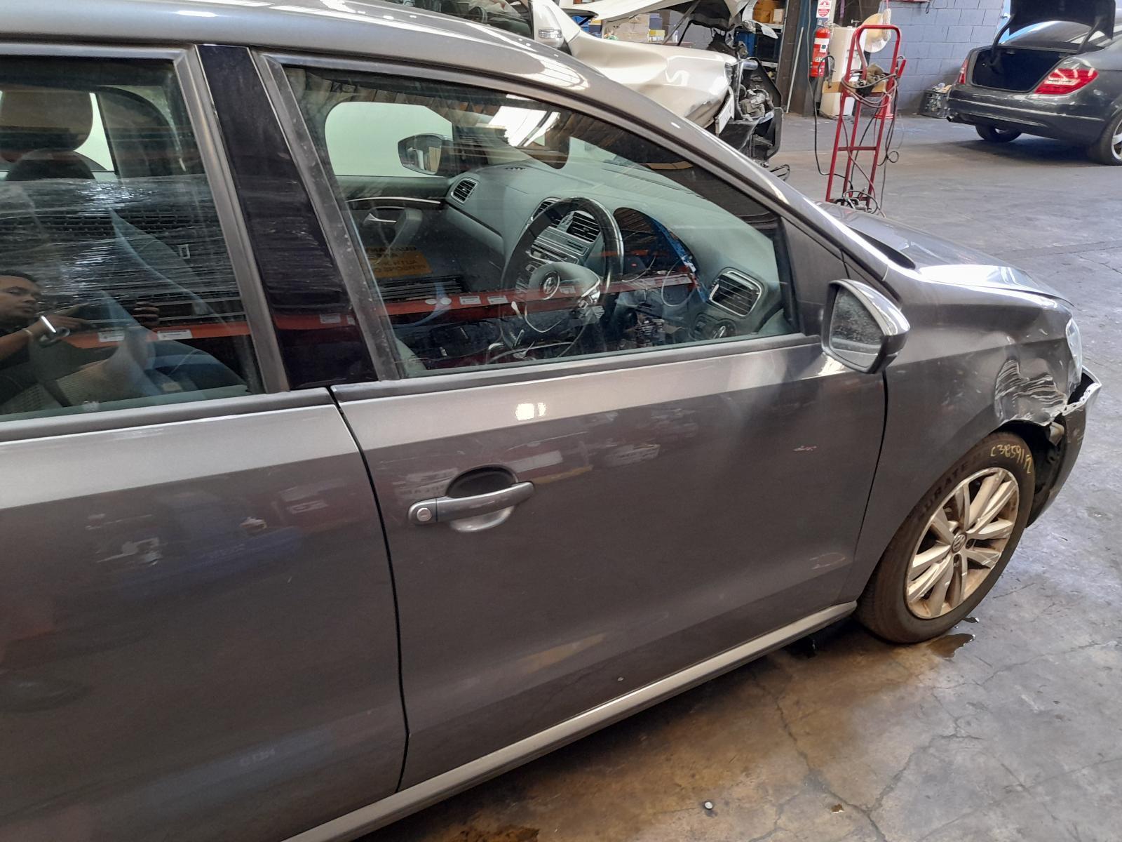 View Auto part Right Front Door Volkswagen Polo 2015