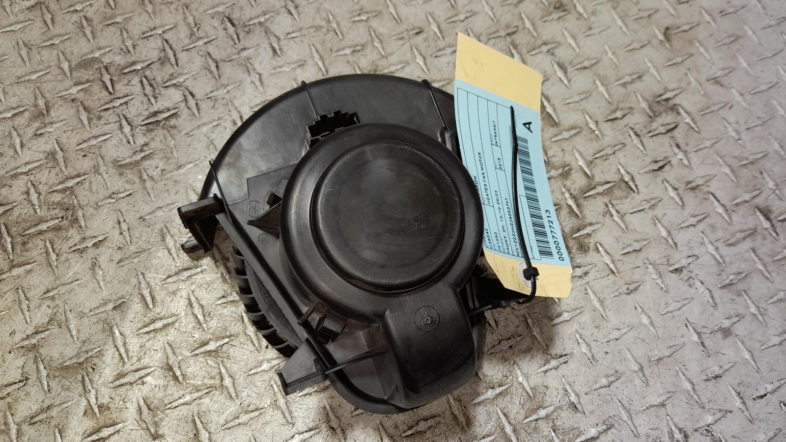 View Auto part Heater Fan Motor Volkswagen Amarok 2018