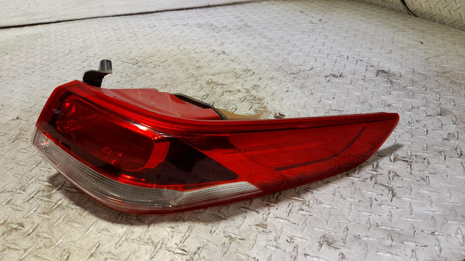 View Auto part Right Taillight Kia Optima 2018