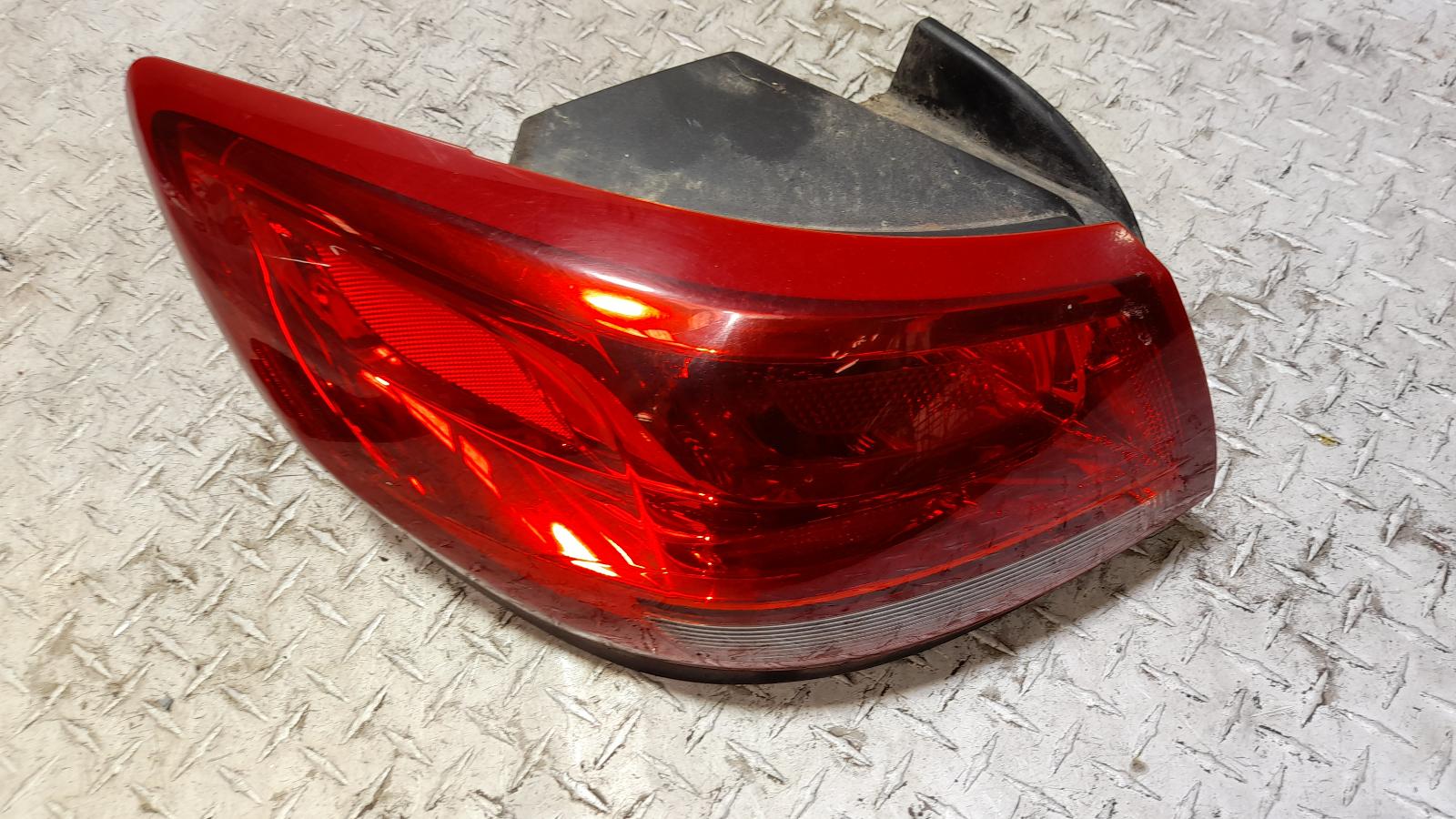 View Auto part Left Taillight Holden Commodore 2013