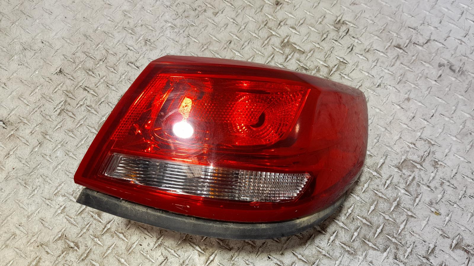 View Auto part Right Taillight Holden Commodore 2013