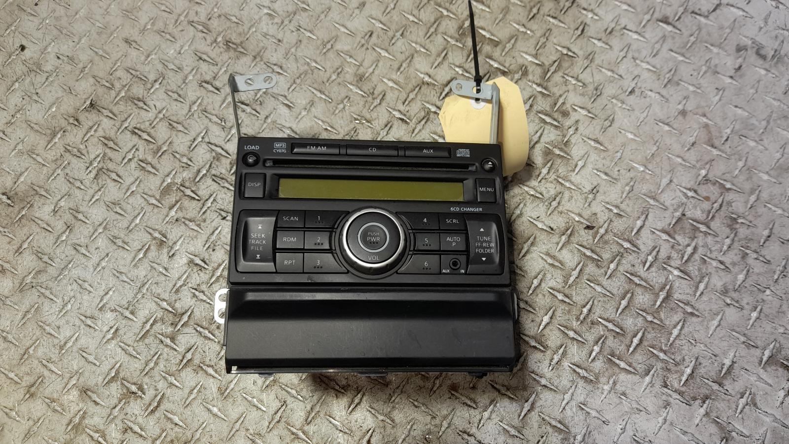 View Auto part Radio/Cd/Dvd/Sat/Tv Nissan Xtrail 2011