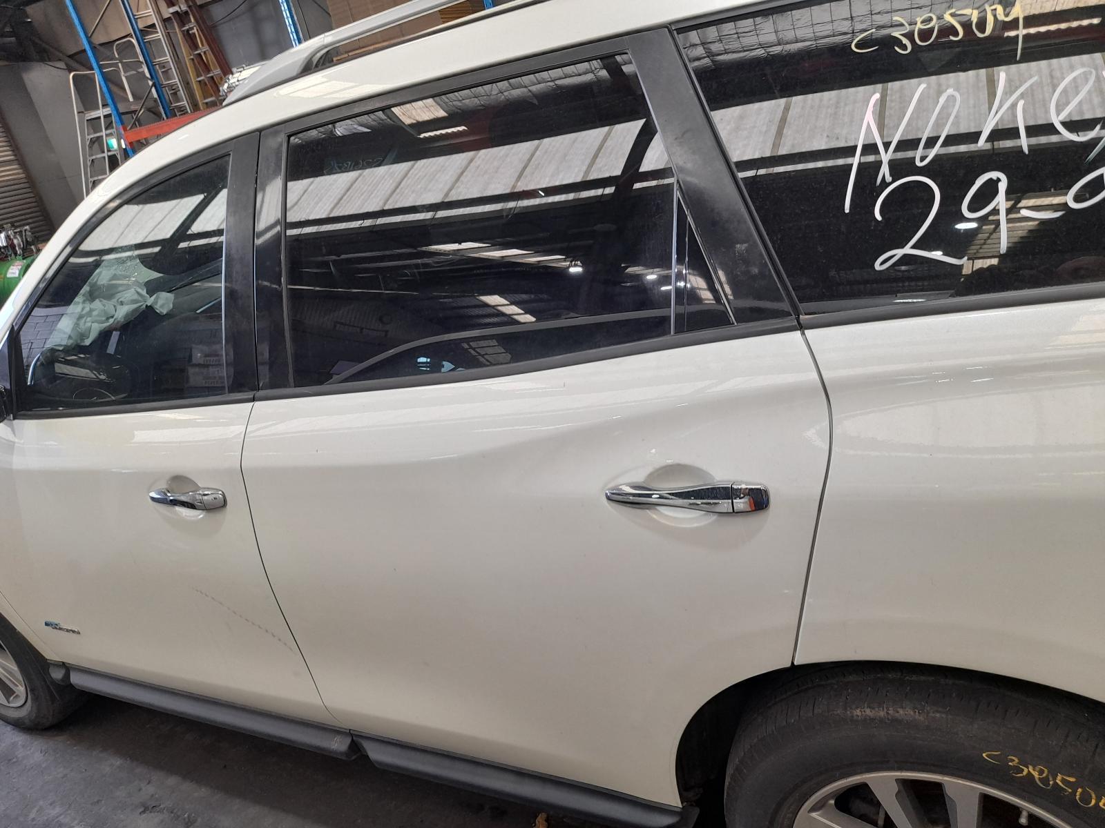 View Auto part Left Rear Door/Sliding Nissan Pathfinder 2015