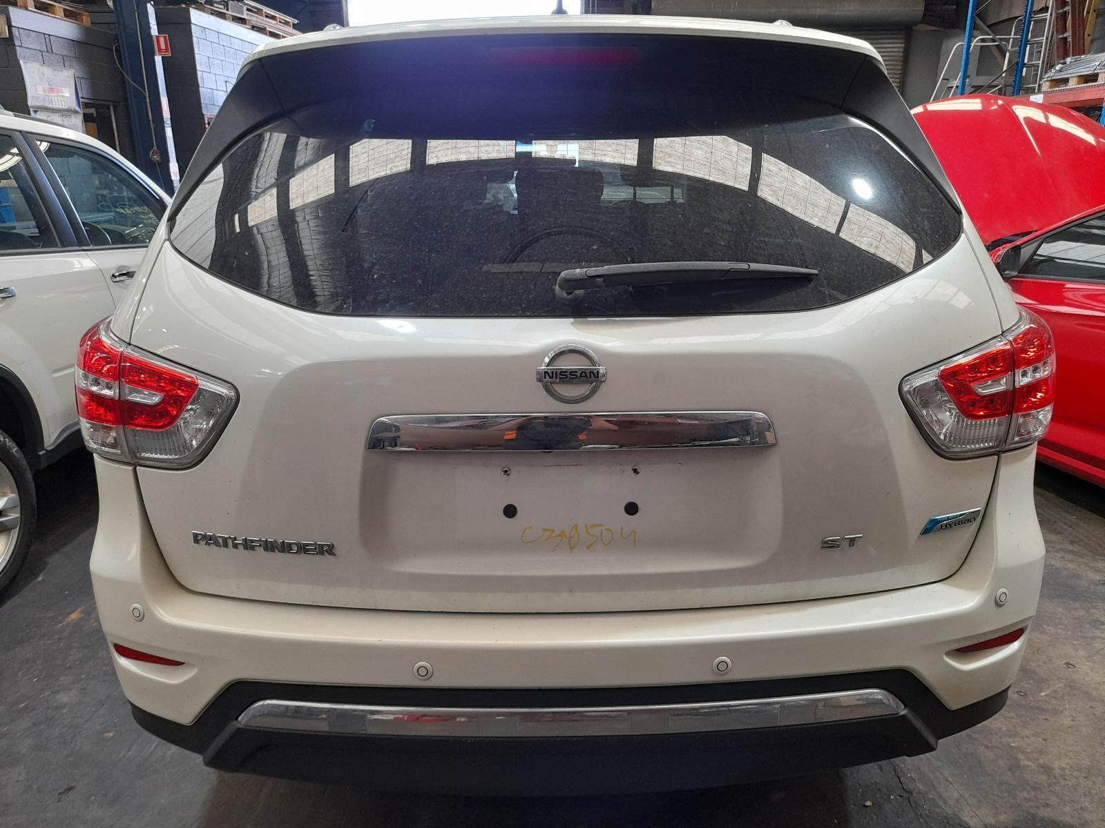View Auto part Bootlid/Tailgate Nissan Pathfinder 2015