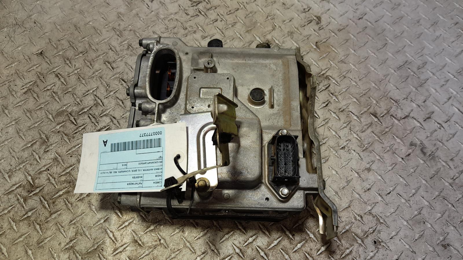 View Auto part Inverter Nissan Pathfinder 2015