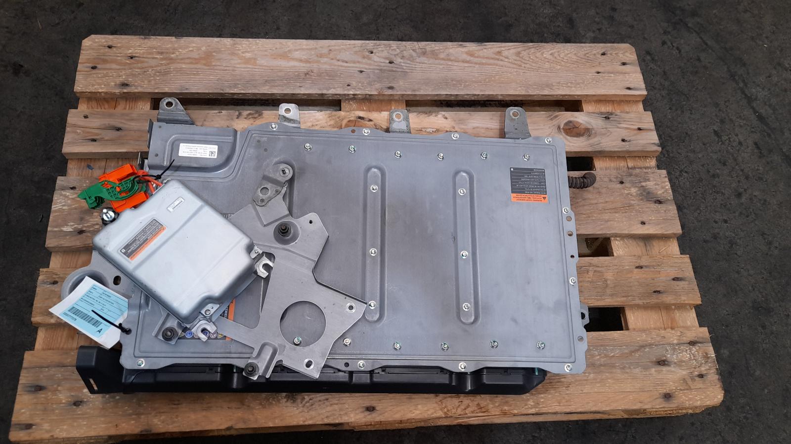 View Auto part High Voltage Battery Nissan Pathfinder 2015