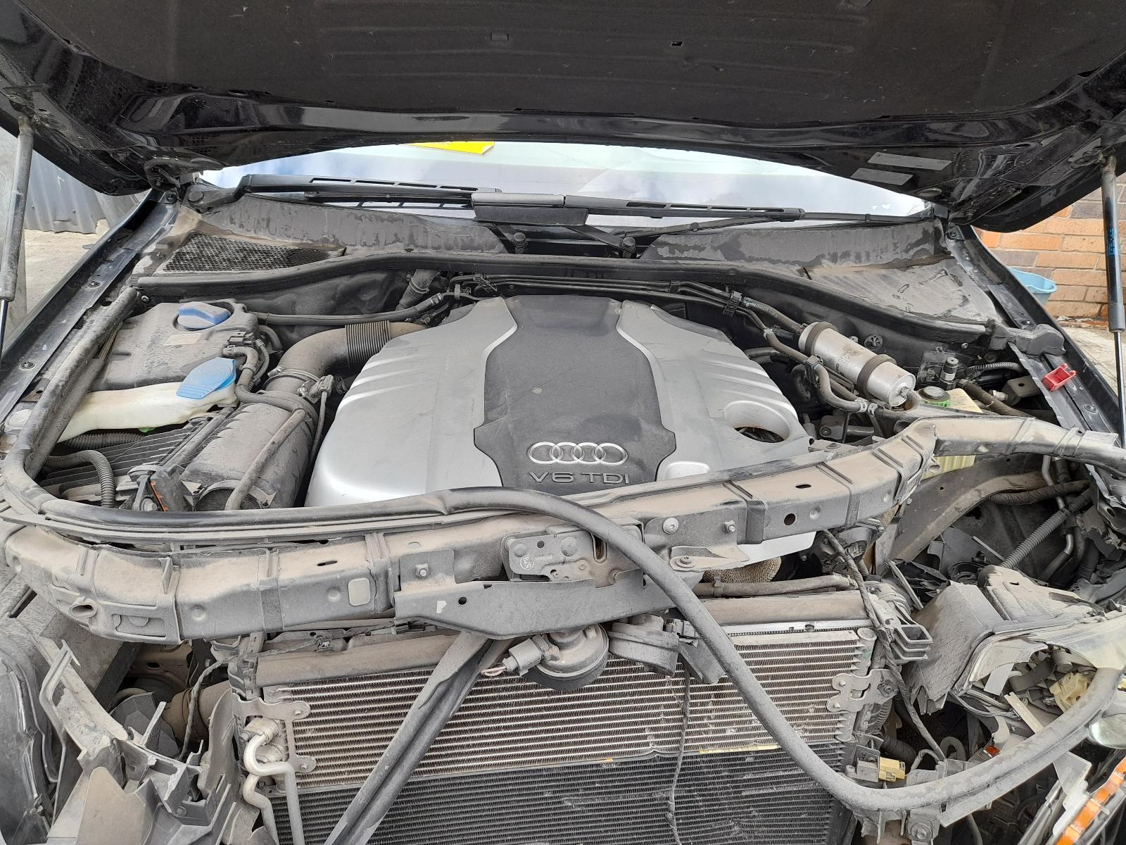 View Auto part Engine Audi Q7 2011