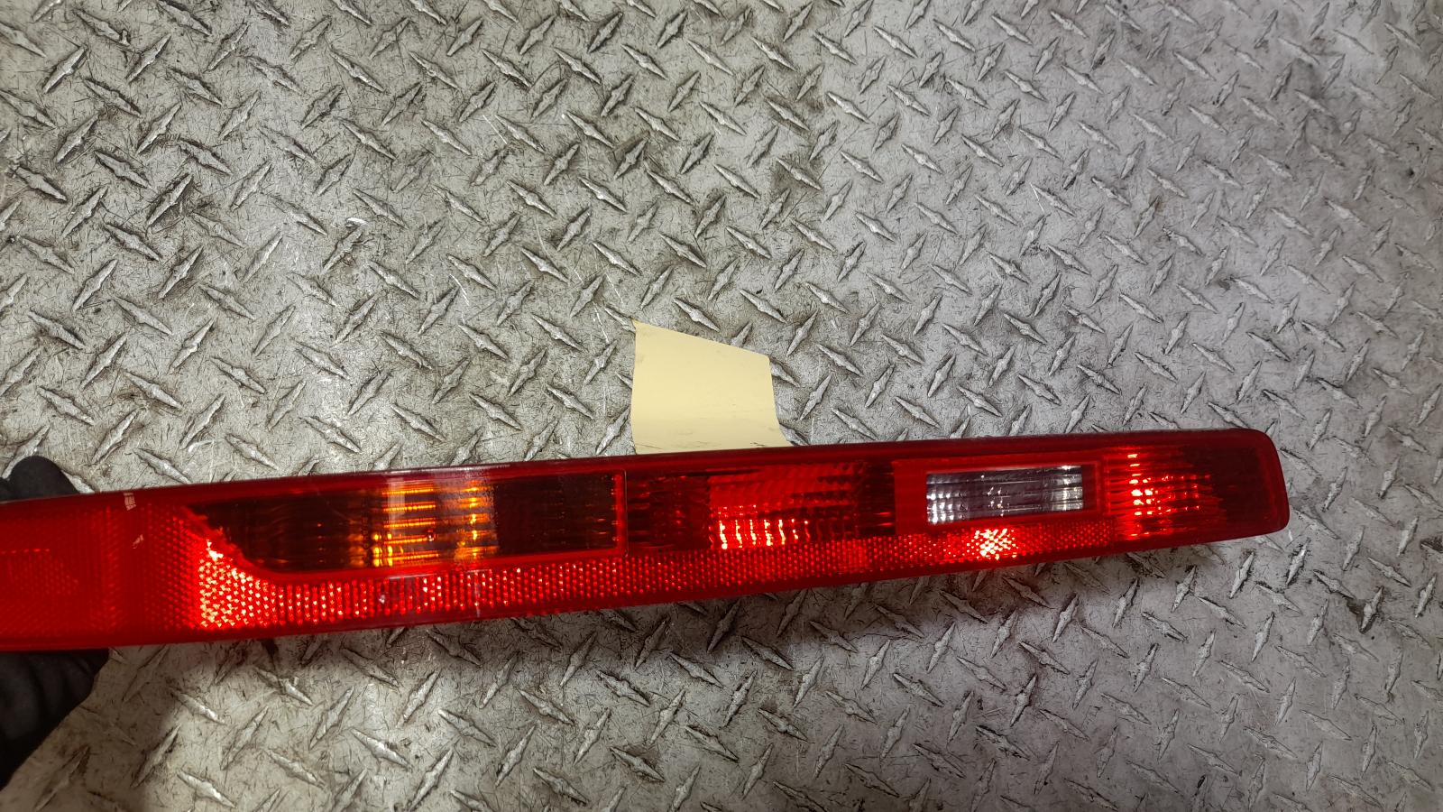 View Auto part Left Taillight Audi Q7 2011