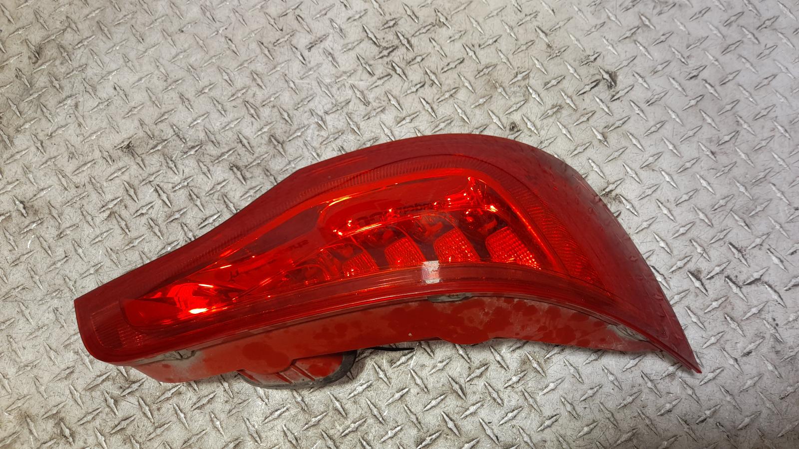 View Auto part Left Taillight Audi Q7 2011