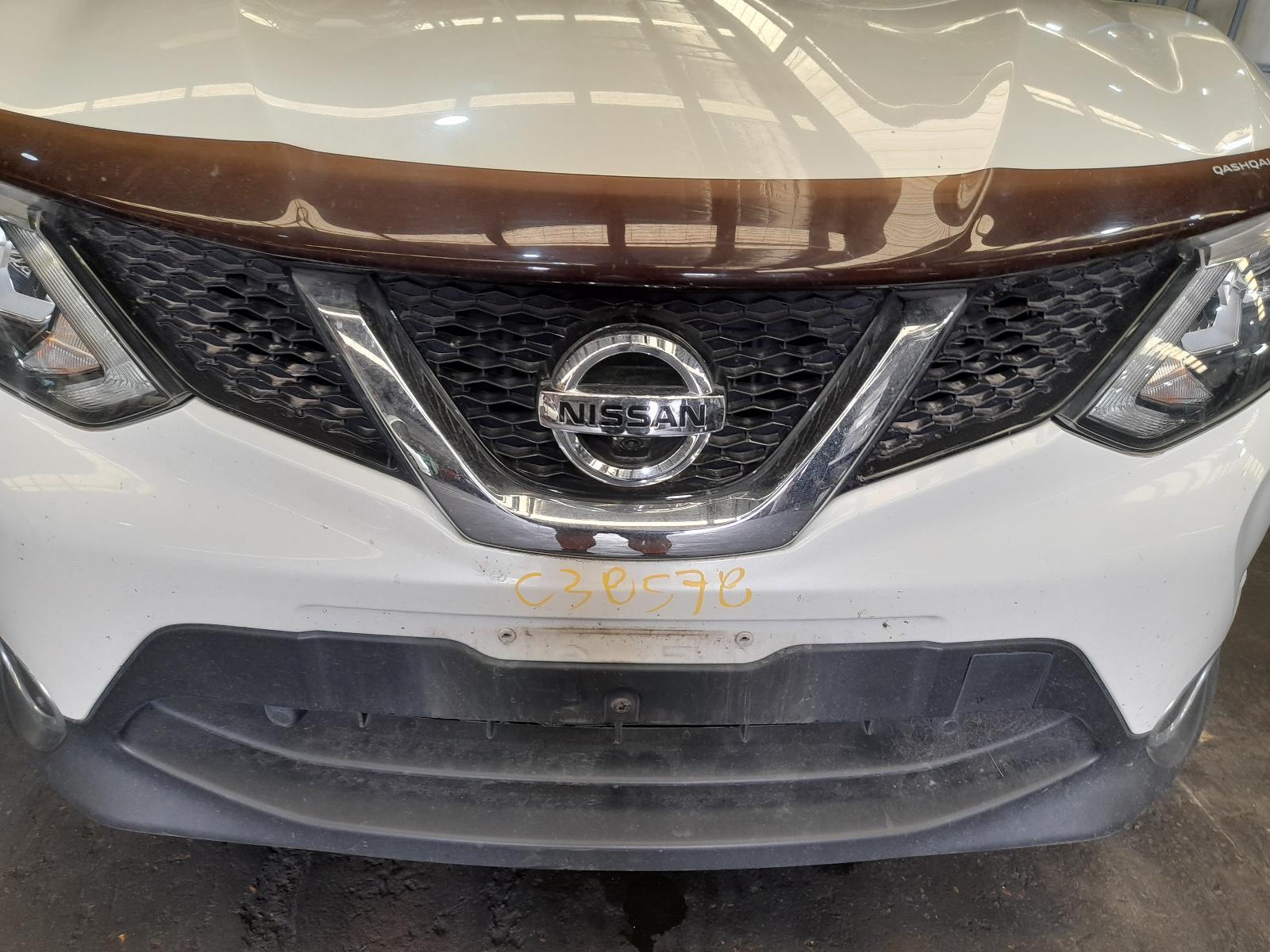 View Auto part Grille Nissan Qashqai 2015