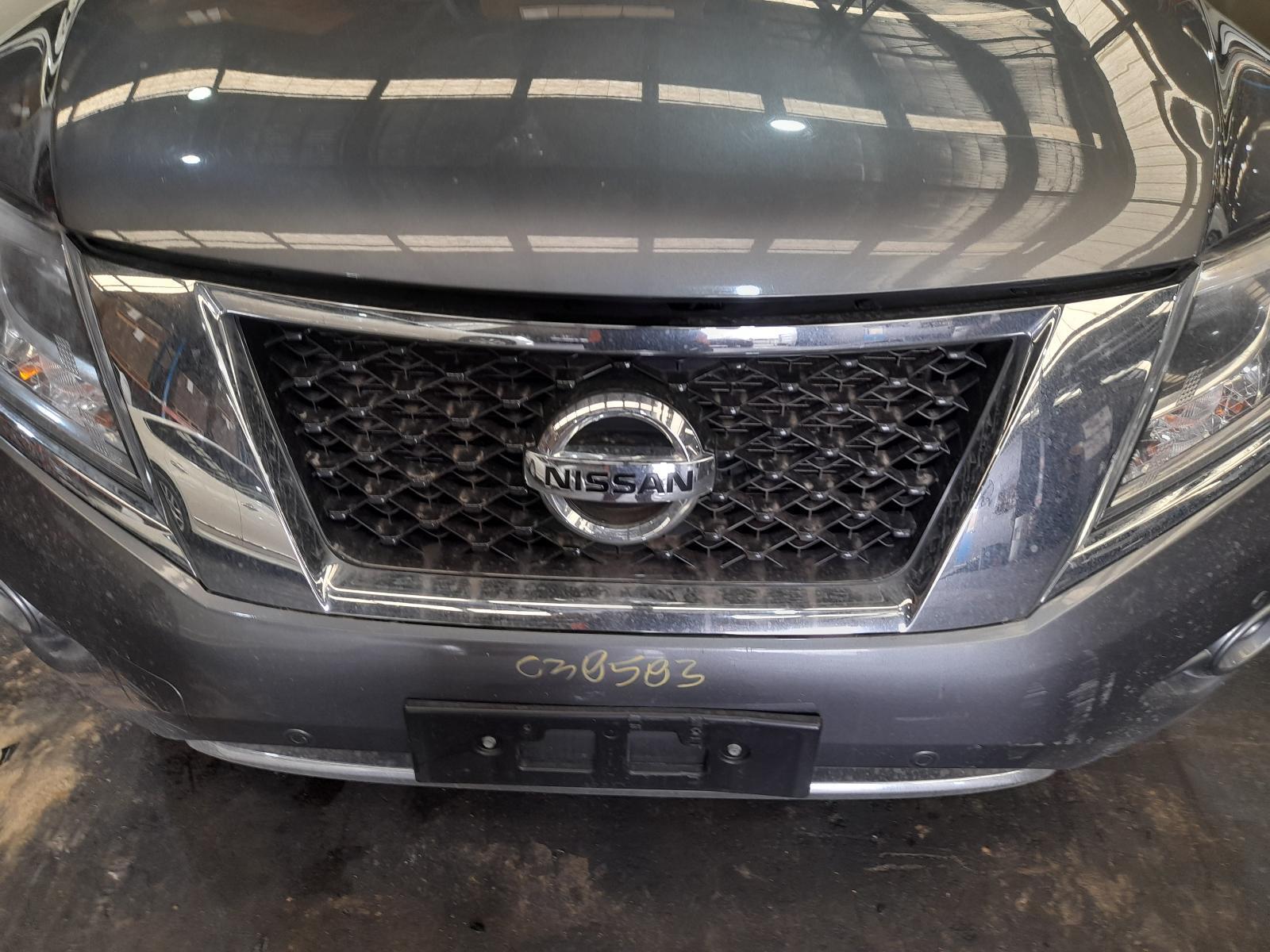 View Auto part Grille Nissan Pathfinder 2015