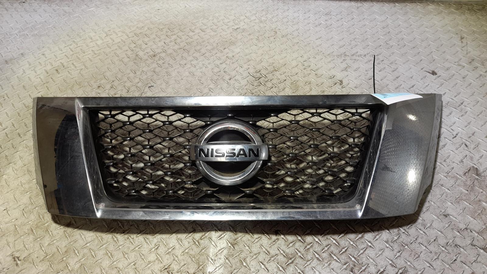 View Auto part Grille Nissan Pathfinder 2015