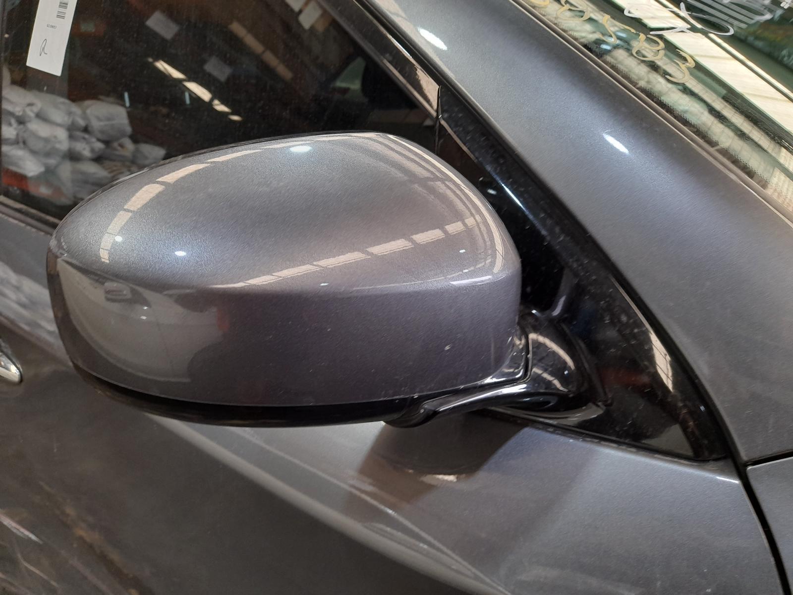 View Auto part Right Door Mirror Nissan Pathfinder 2015