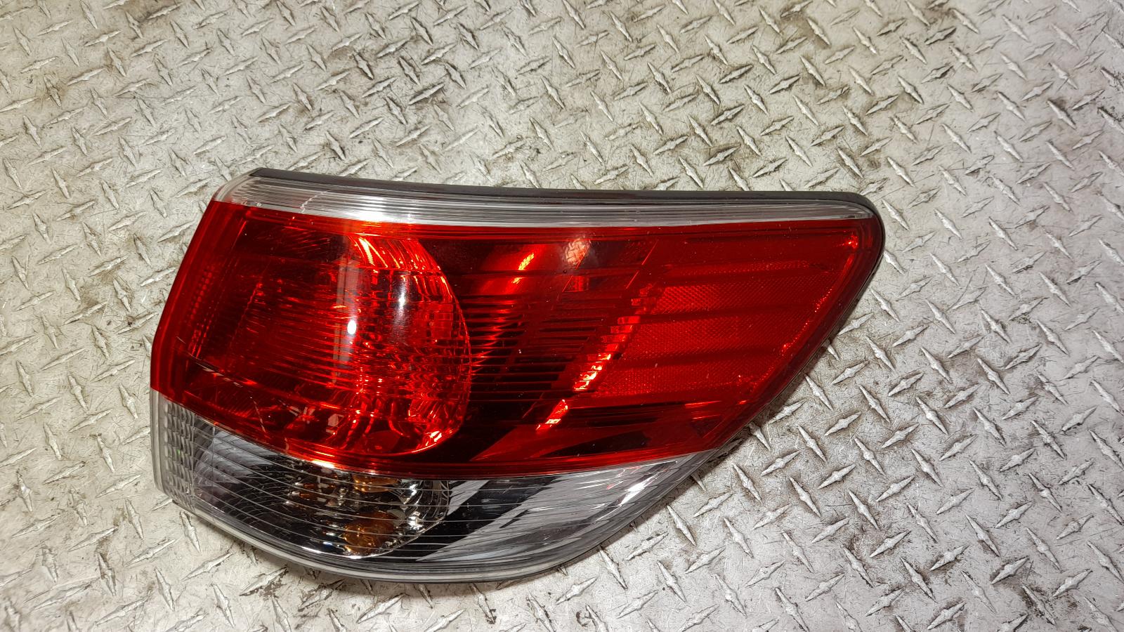 View Auto part Right Taillight Nissan Pathfinder 2015