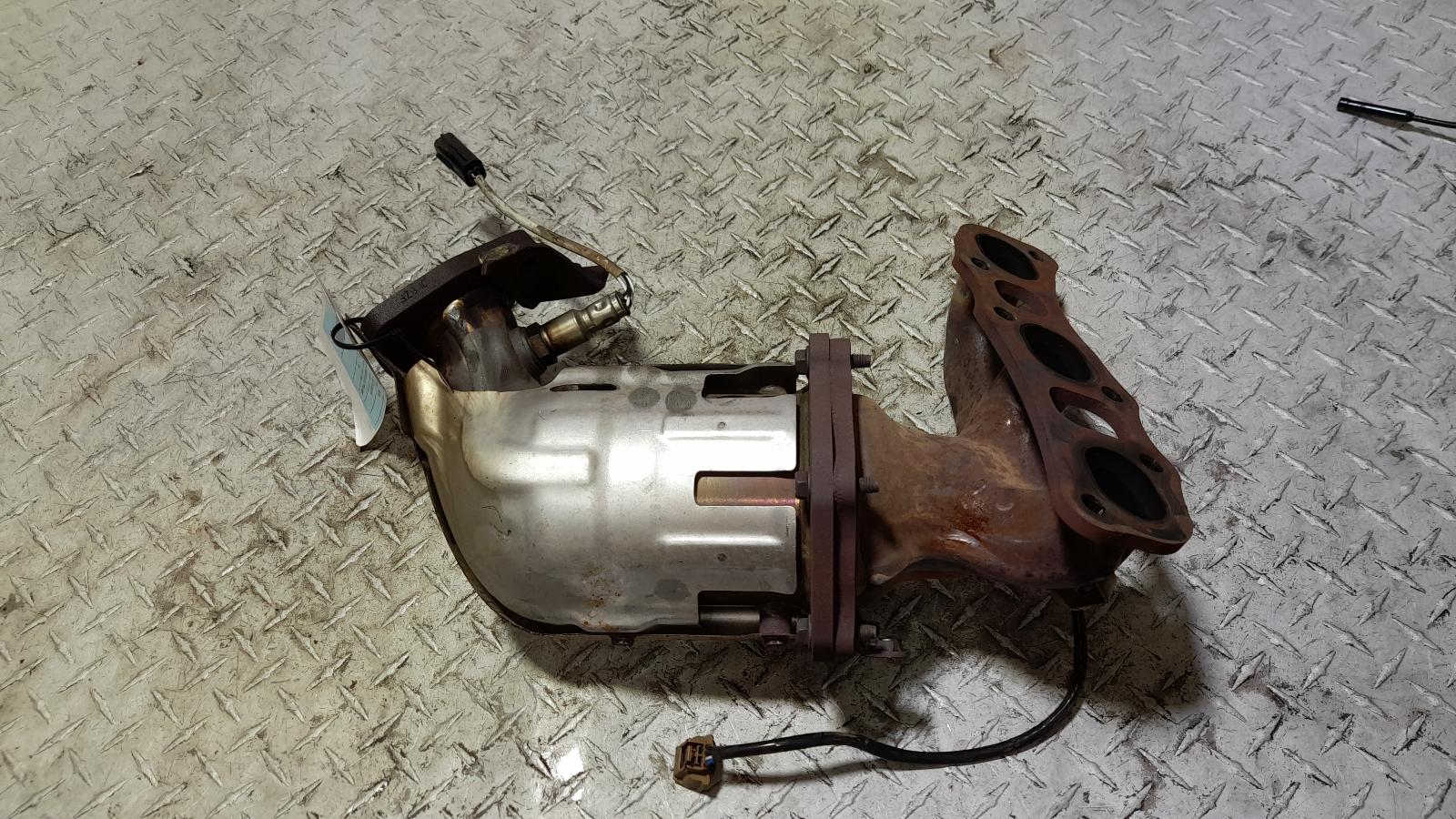 View Auto part Catalytic Converter Nissan Maxima 2011