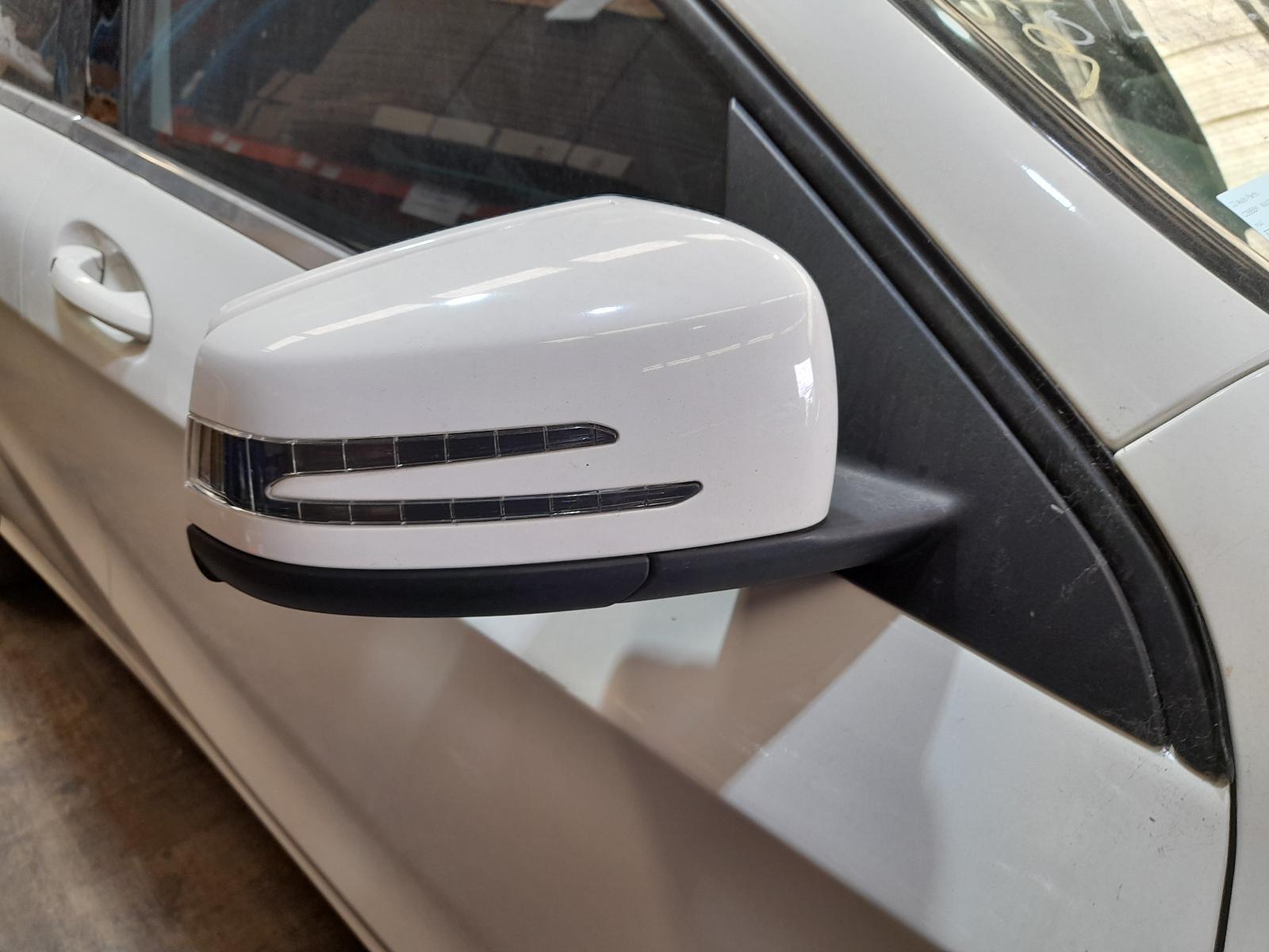 View Auto part Right Door Mirror Mercedes A Class 2016