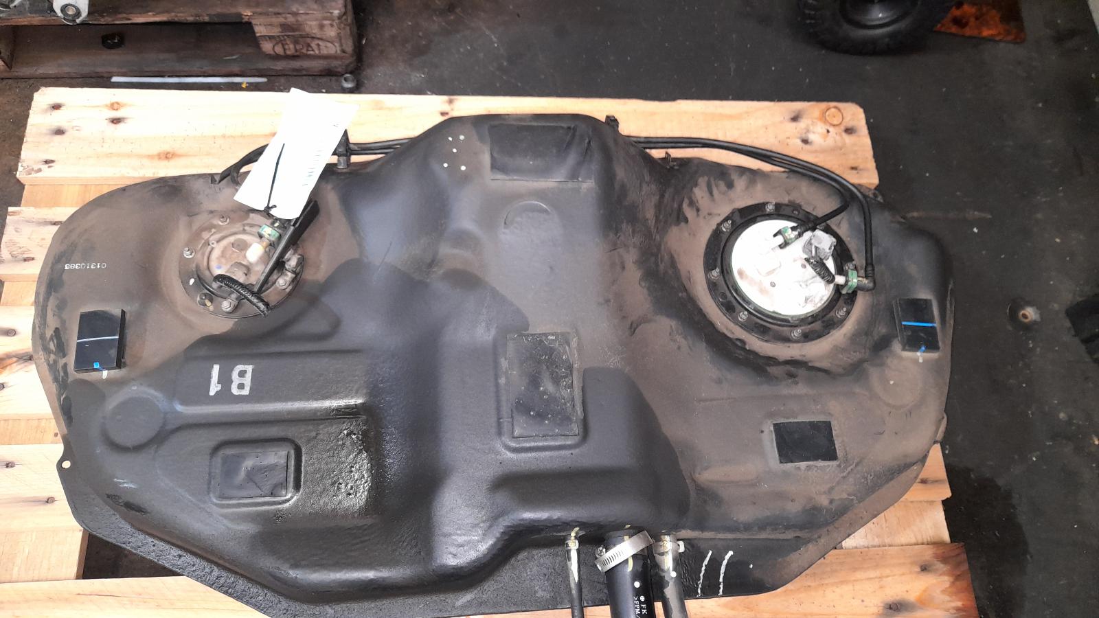 View Auto part Fuel Tank Subaru Outback 2015